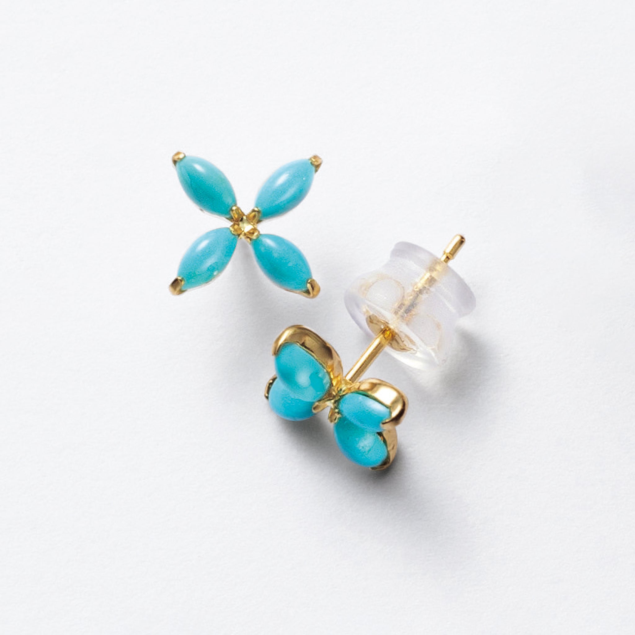 トルコ石 K18ピアス(フラワーモチーフ/12月誕生石)《26H00409》