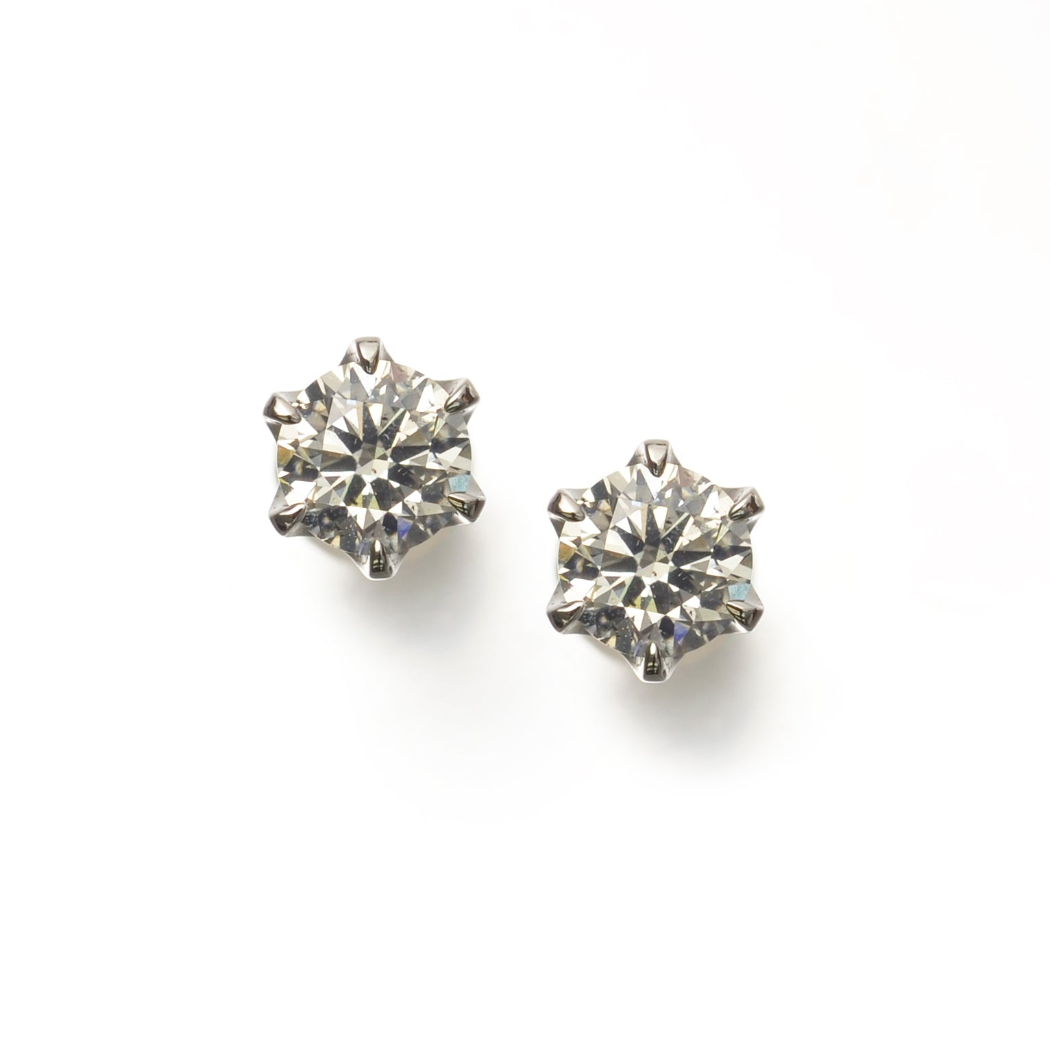 ダイヤモンド プラチナピアス(計1.0カラット/Lカラー/SIクラス/GOOD/4月誕生石/グレーディングレポート付)《26H00707》