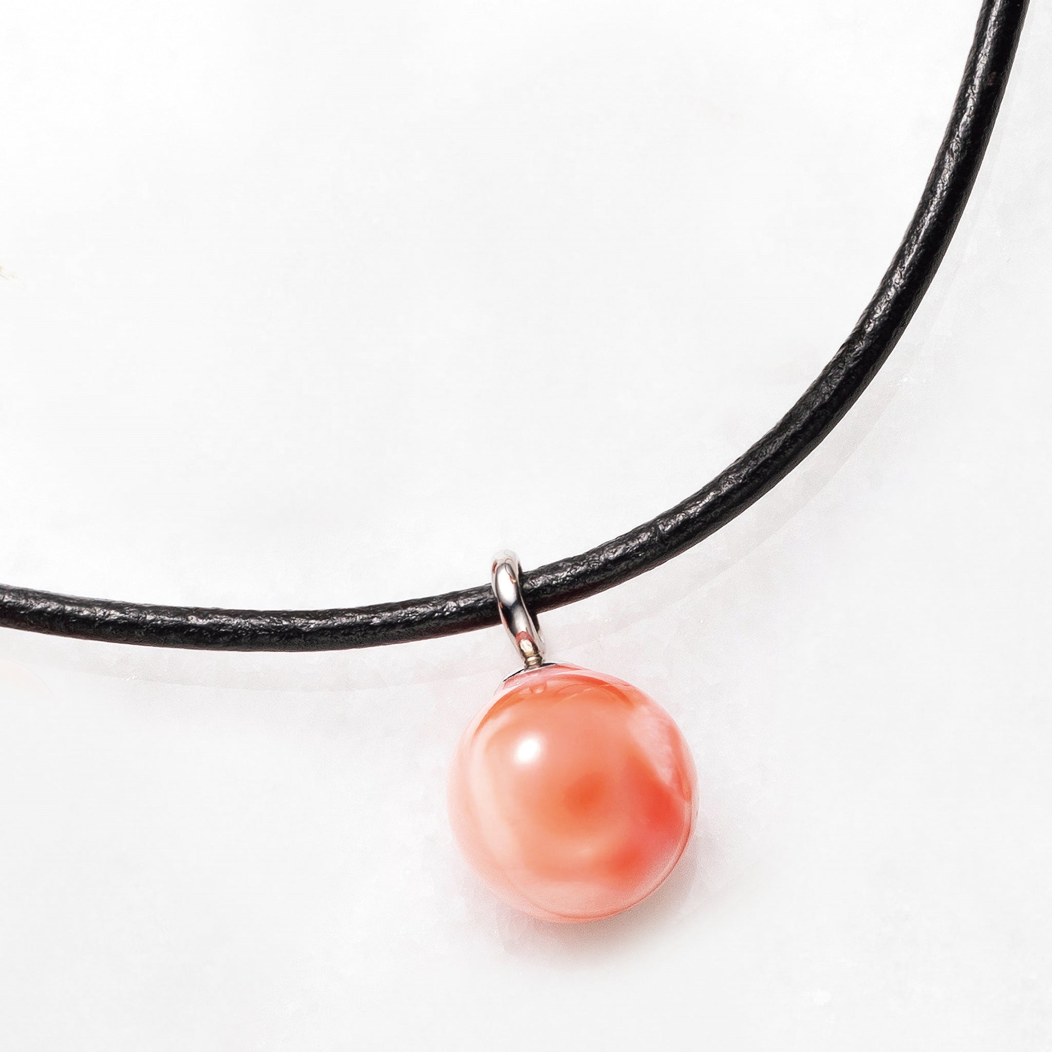 サンゴ プラチナネックレス(12mm/3月誕生石)《26H00904》