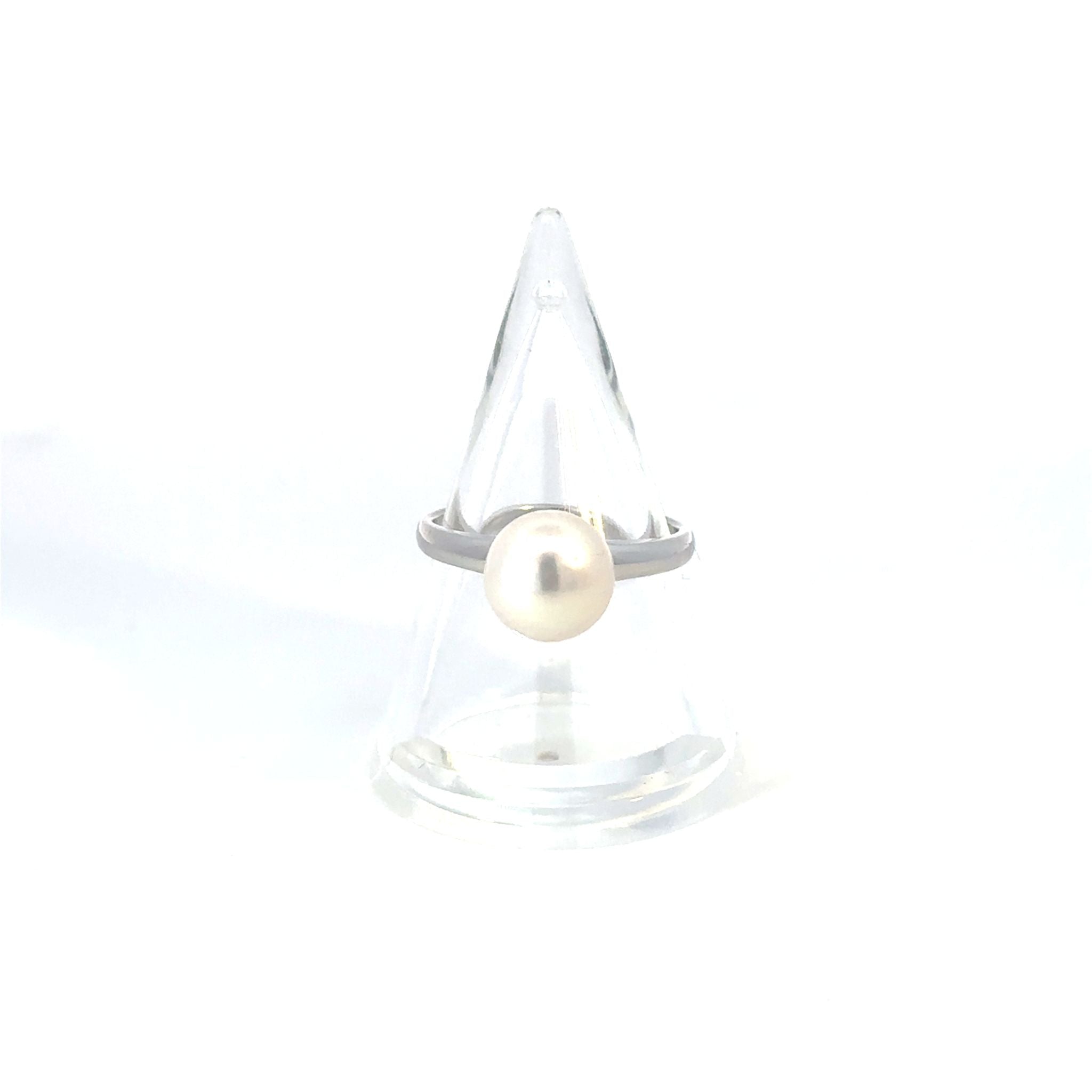 パール プラチナリング(アコヤ真珠/8.5mm/宇和島産/6月誕生石/原産地証明書付)《26H01001》