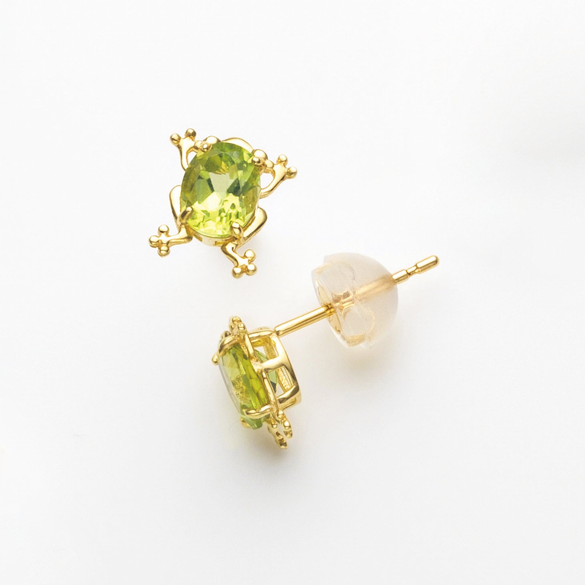ペリドット K10ピアス(カエルモチーフ/8月誕生石)《26H01301》