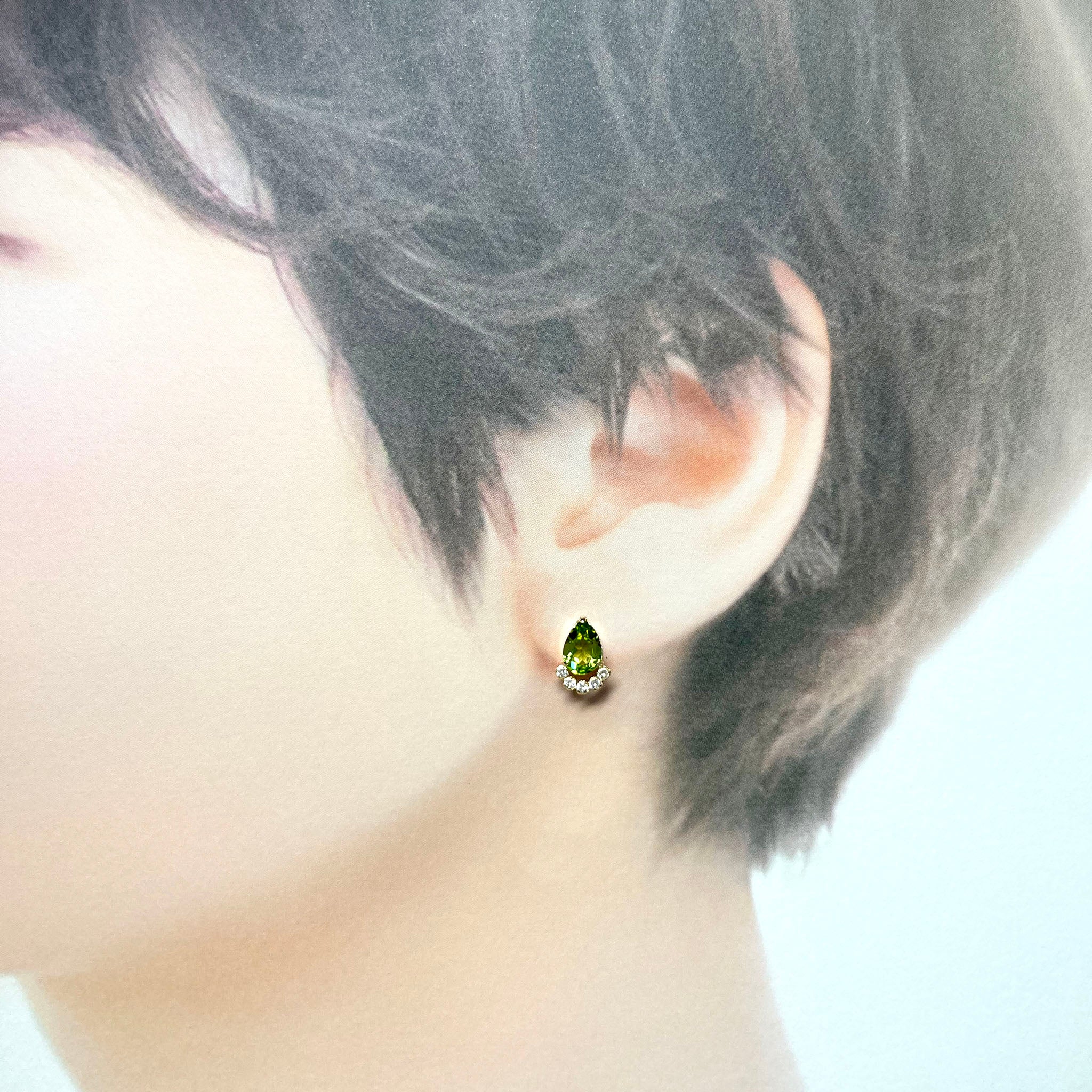 ペリドット K10ピアス(8月誕生石)《26H01305》