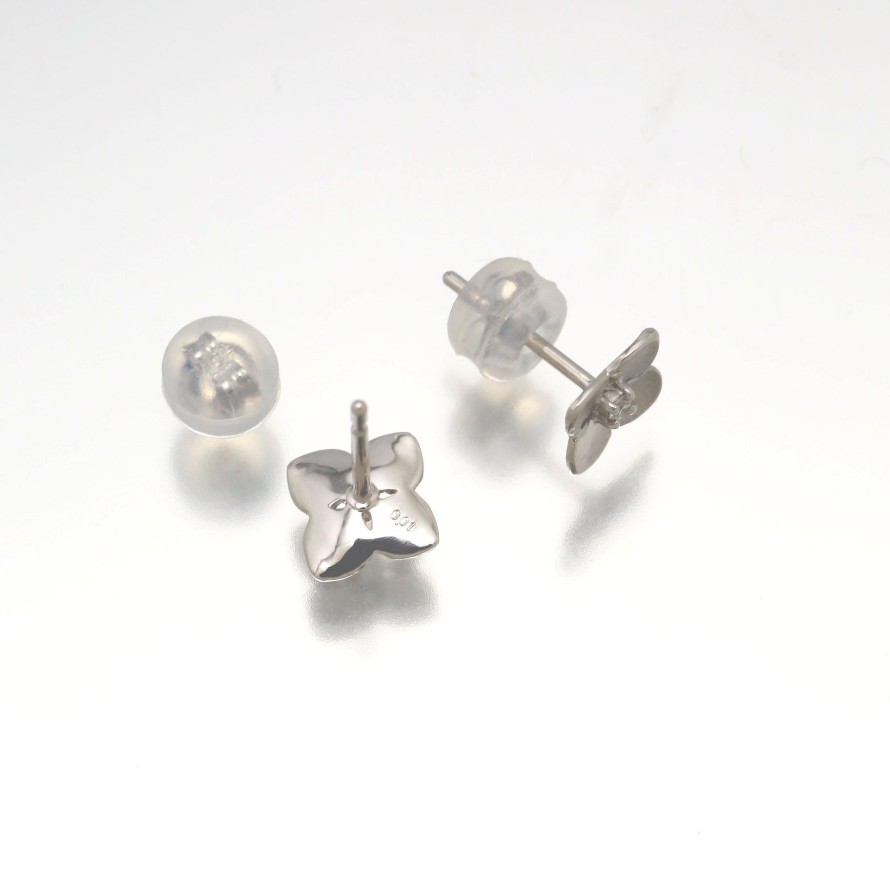 ダイヤモンド プラチナピアス(紫陽花モチーフ)《26H02104》