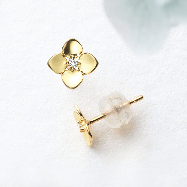 の*り様 ⑪ Ｋ１８　KYOCERA Jewelry　ムーンモチーフピアス ダイヤモンド K18ピアス(紫陽花モチーフ)《26H02105》 | 京セラ