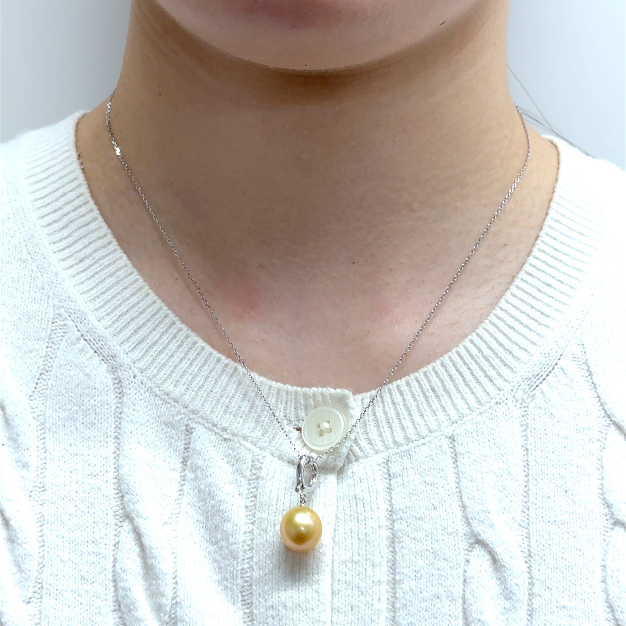 パール/ブラックスピネル シルバーペンダントトップ＆ネックレス３点セット(白蝶真珠/11mm/ゴールド系)《26H02503》
