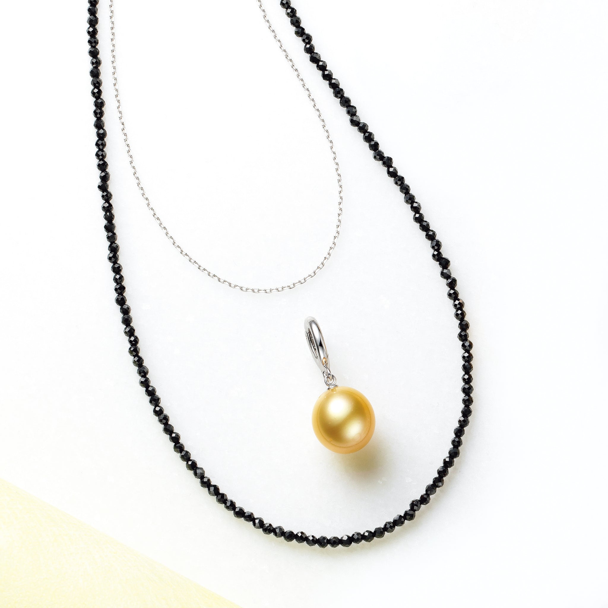 パール/ブラックスピネル シルバーペンダントトップ＆ネックレス３点セット(白蝶真珠/11mm/ゴールド系)《26H02503》