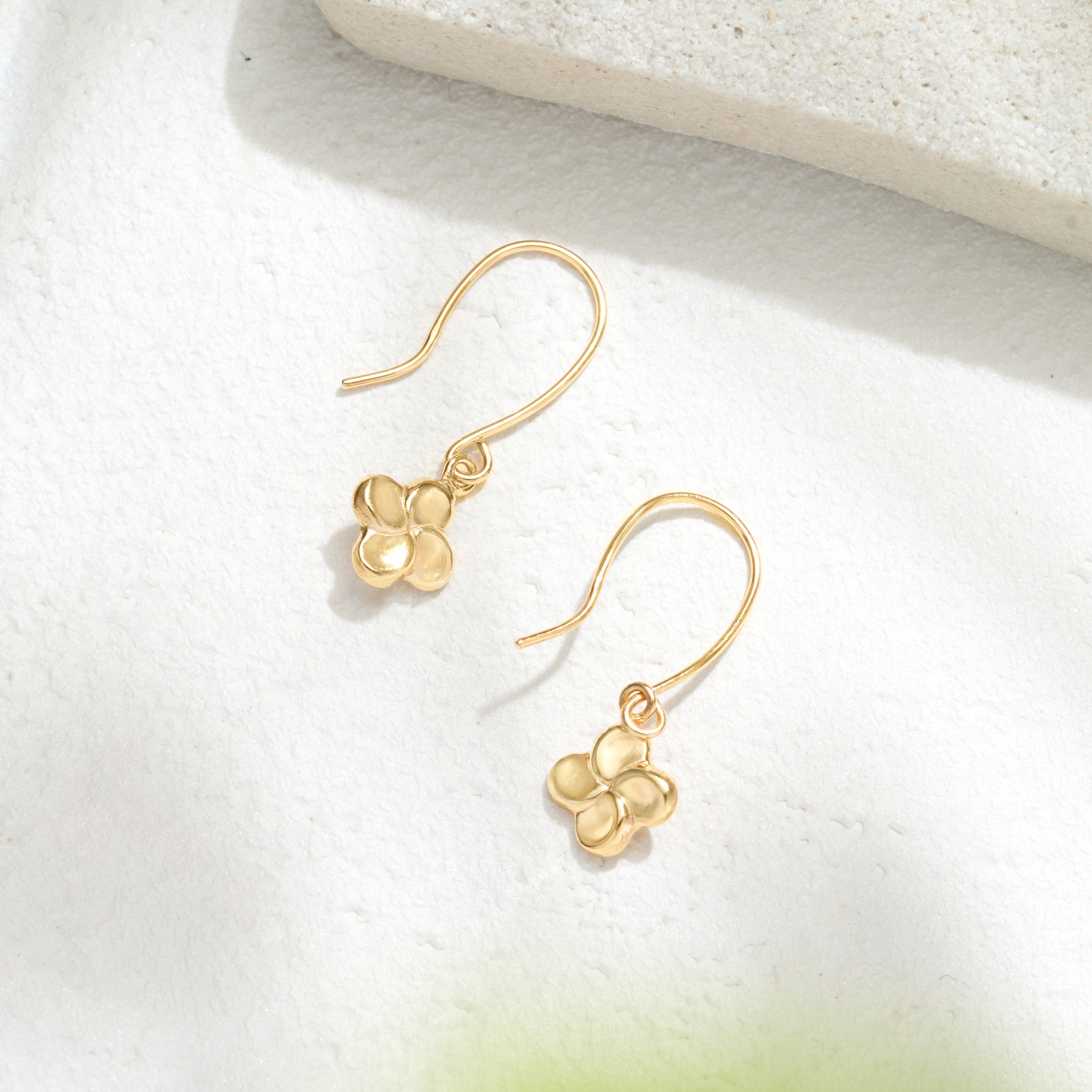 K10ピアス(フラワーモチーフ)《26H03803》