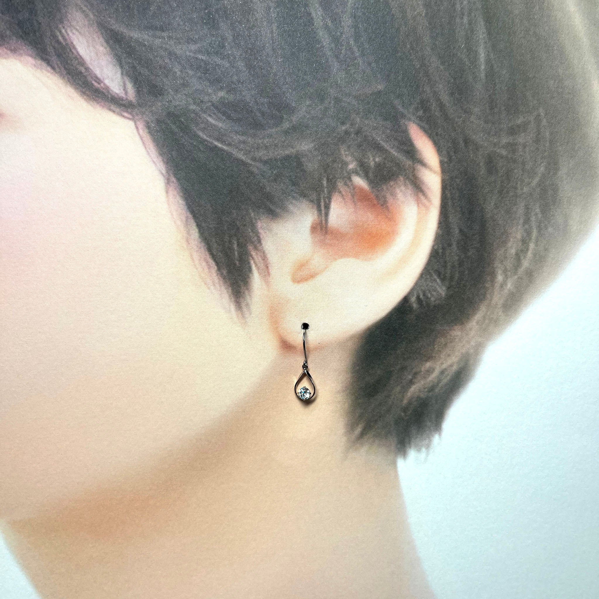 キュービックジルコニアプラチナピアス《26H03809》