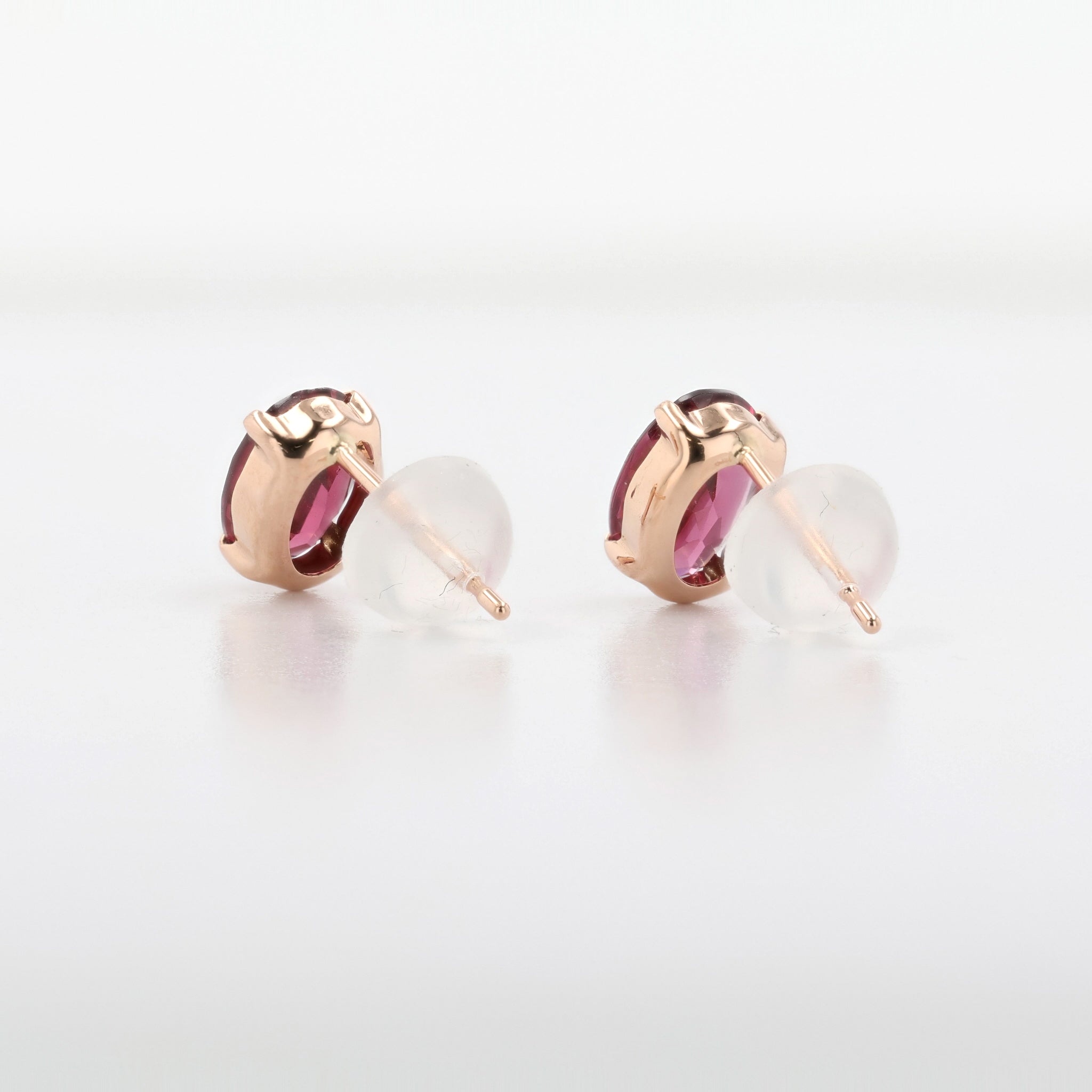 ガーネット K18ピアス(1月誕生石)《26N01604》