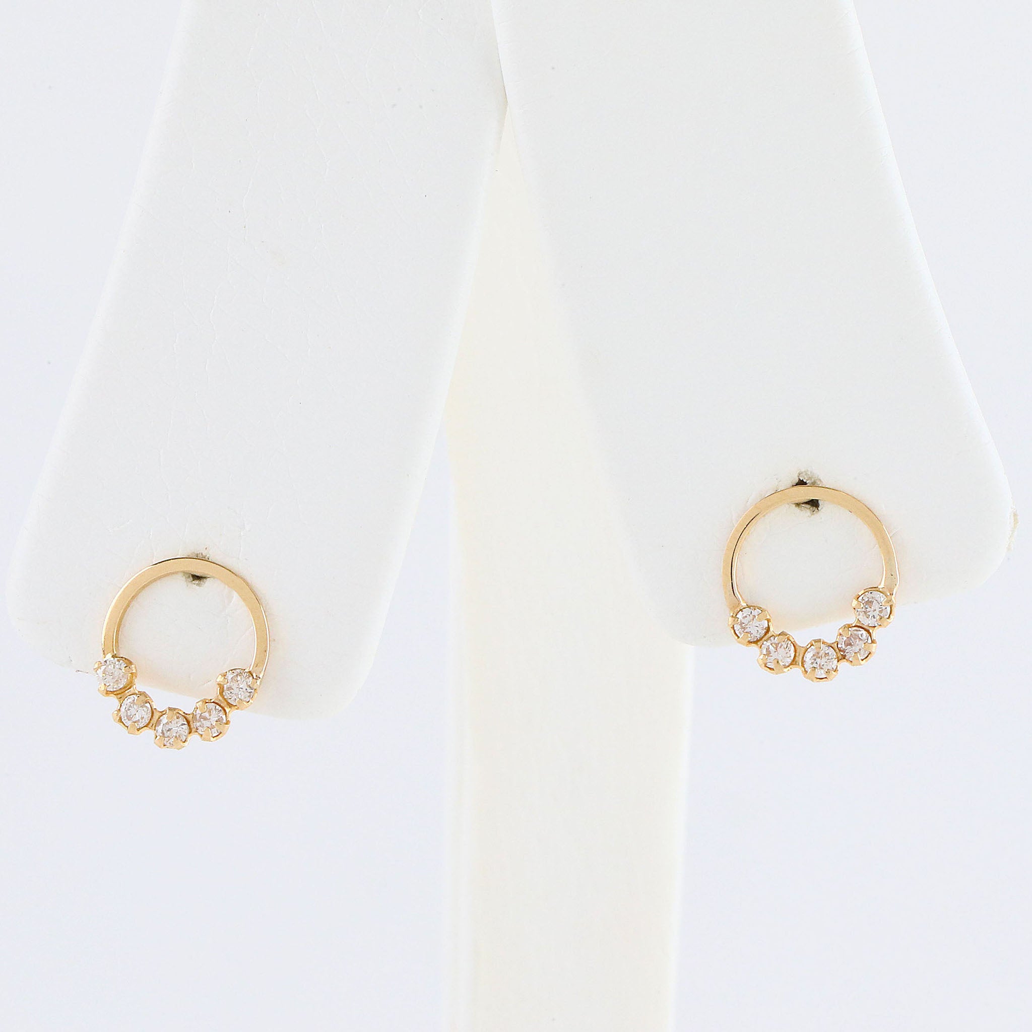 ダイヤモンド K10ピアス(4月誕生石)《26N02211》