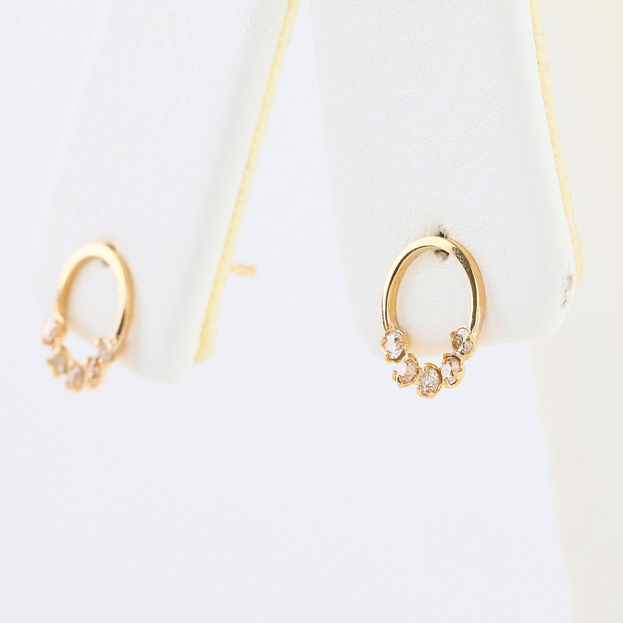 ダイヤモンド K10ピアス(4月誕生石)《26N02211》