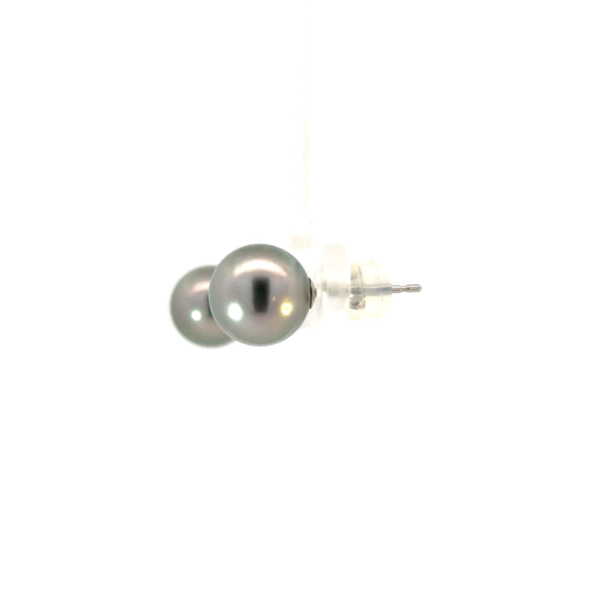 パール プラチナピアス(黒蝶真珠/グレー系/8mm/6月誕生石)《26N02101》