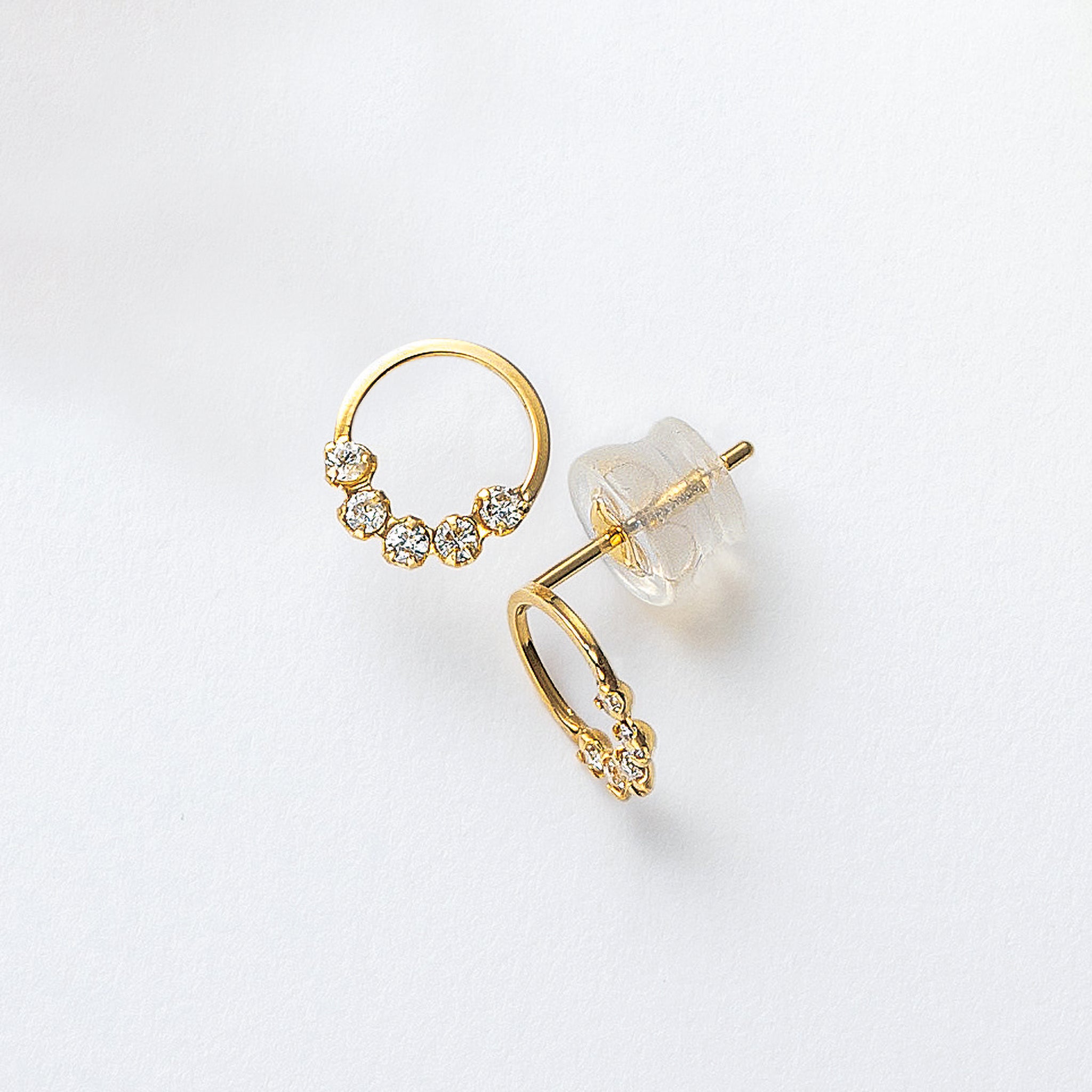 ダイヤモンド K10ピアス(4月誕生石)《26N02211》