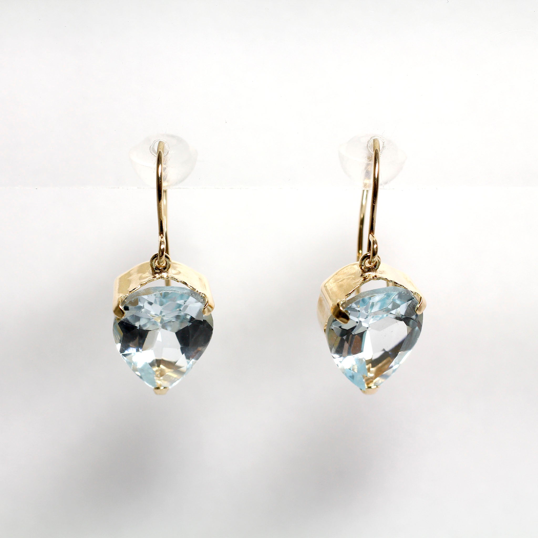 ブルートパーズ K10ピアス(ペアシェイプ/11月誕生石)《26N02504》
