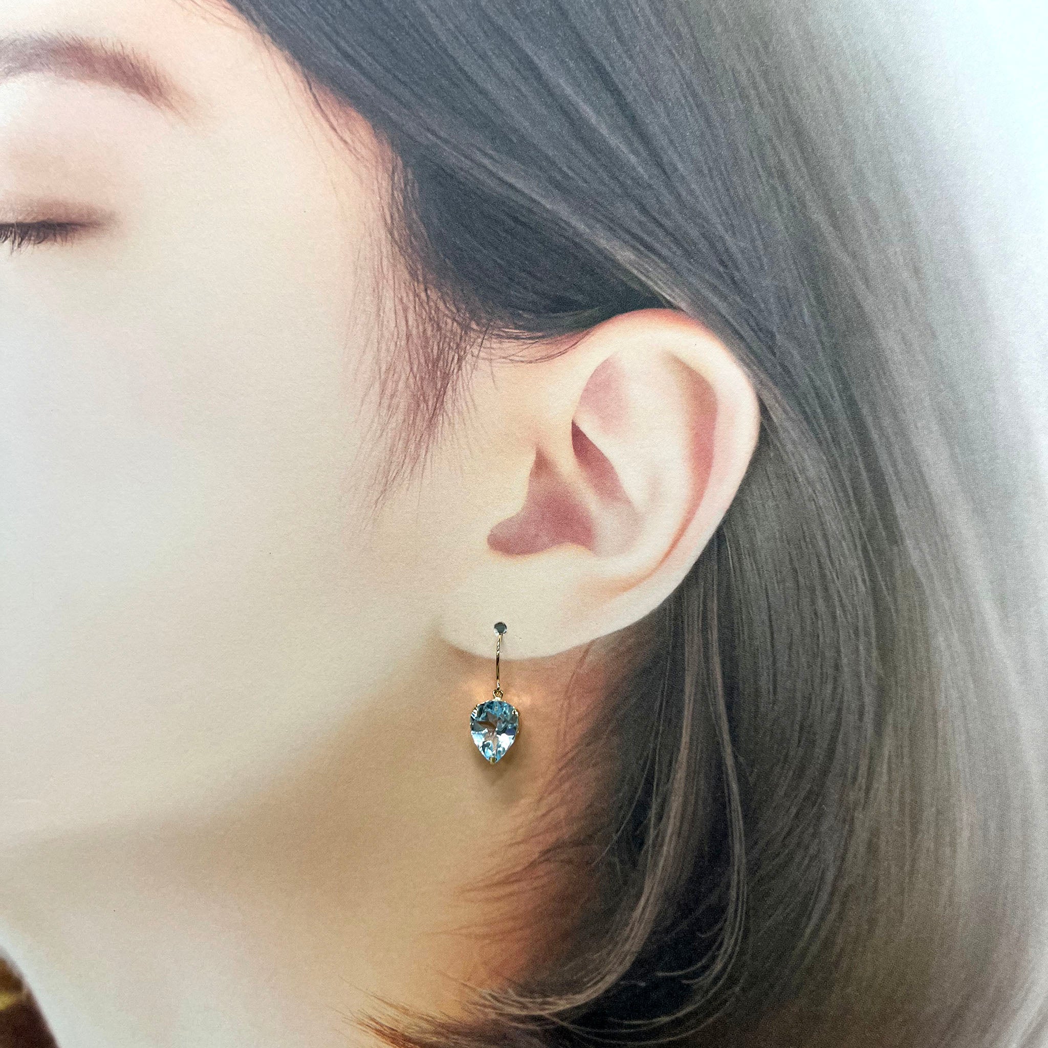 ブルートパーズ K10ピアス(ペアシェイプ/11月誕生石)《26N02504》