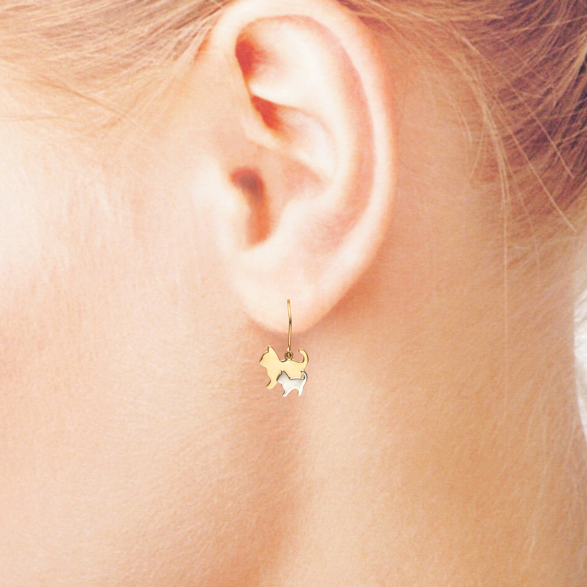K10/プラチナピアス(コンビカラー/ネコモチーフ)《26N02611》