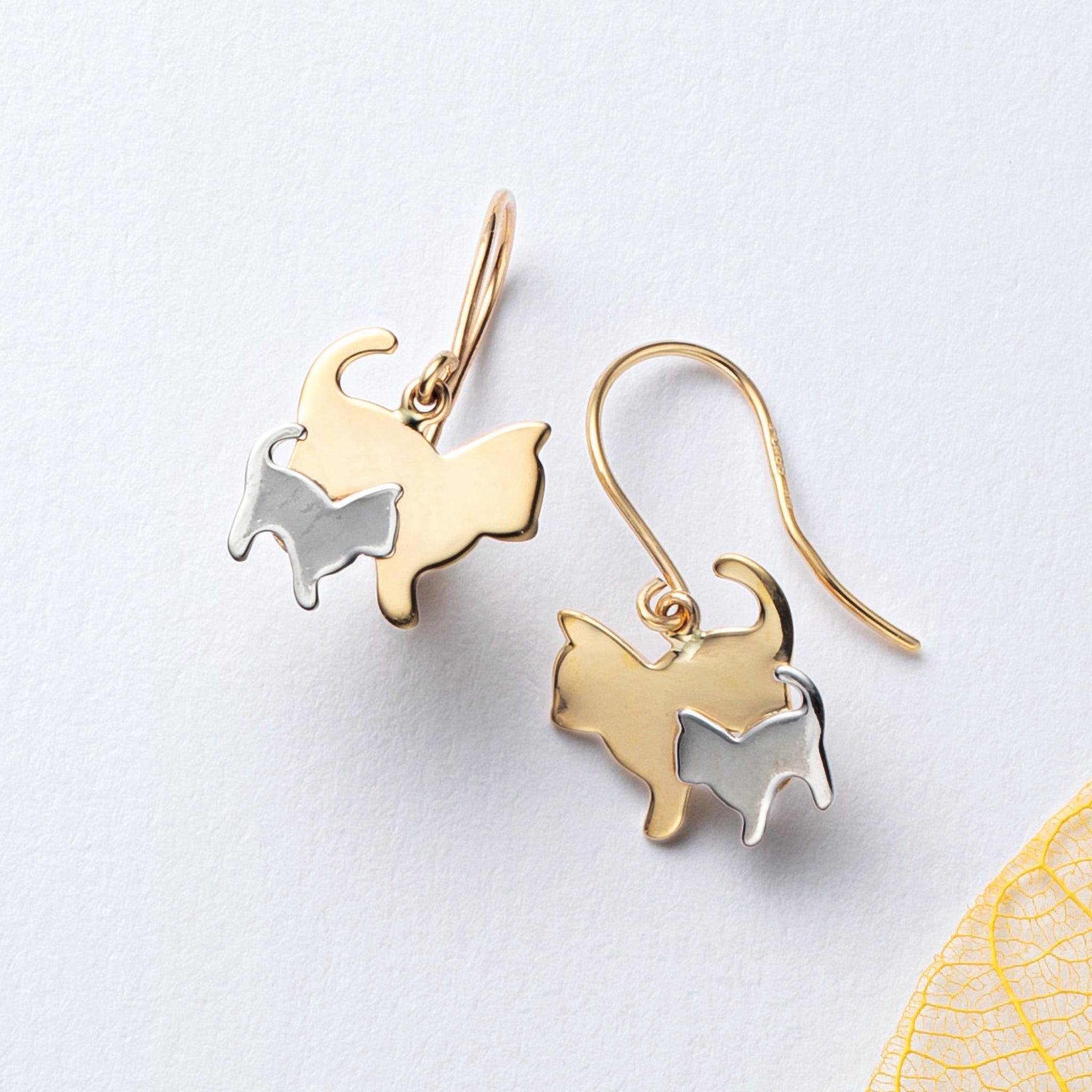 K10/プラチナピアス(コンビカラー/ネコモチーフ)《26N02611》