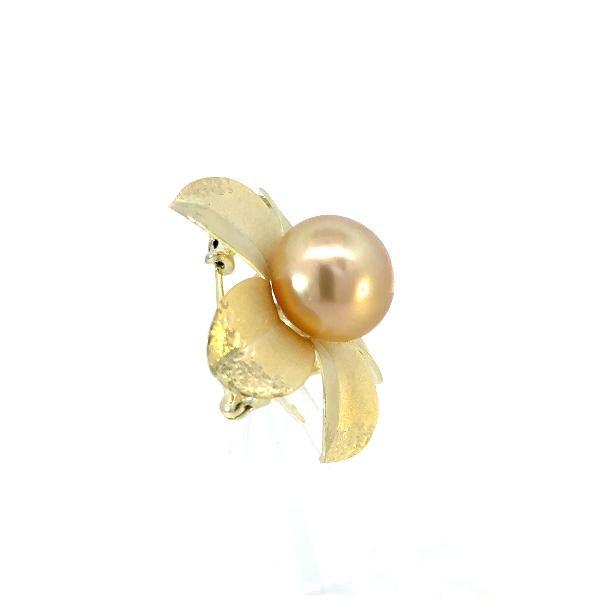 パール シルバーブローチ兼ペンダントトップ(白蝶真珠/ゴールド系/11mm/フラワーモチーフ/6月誕生石)《26N02910》