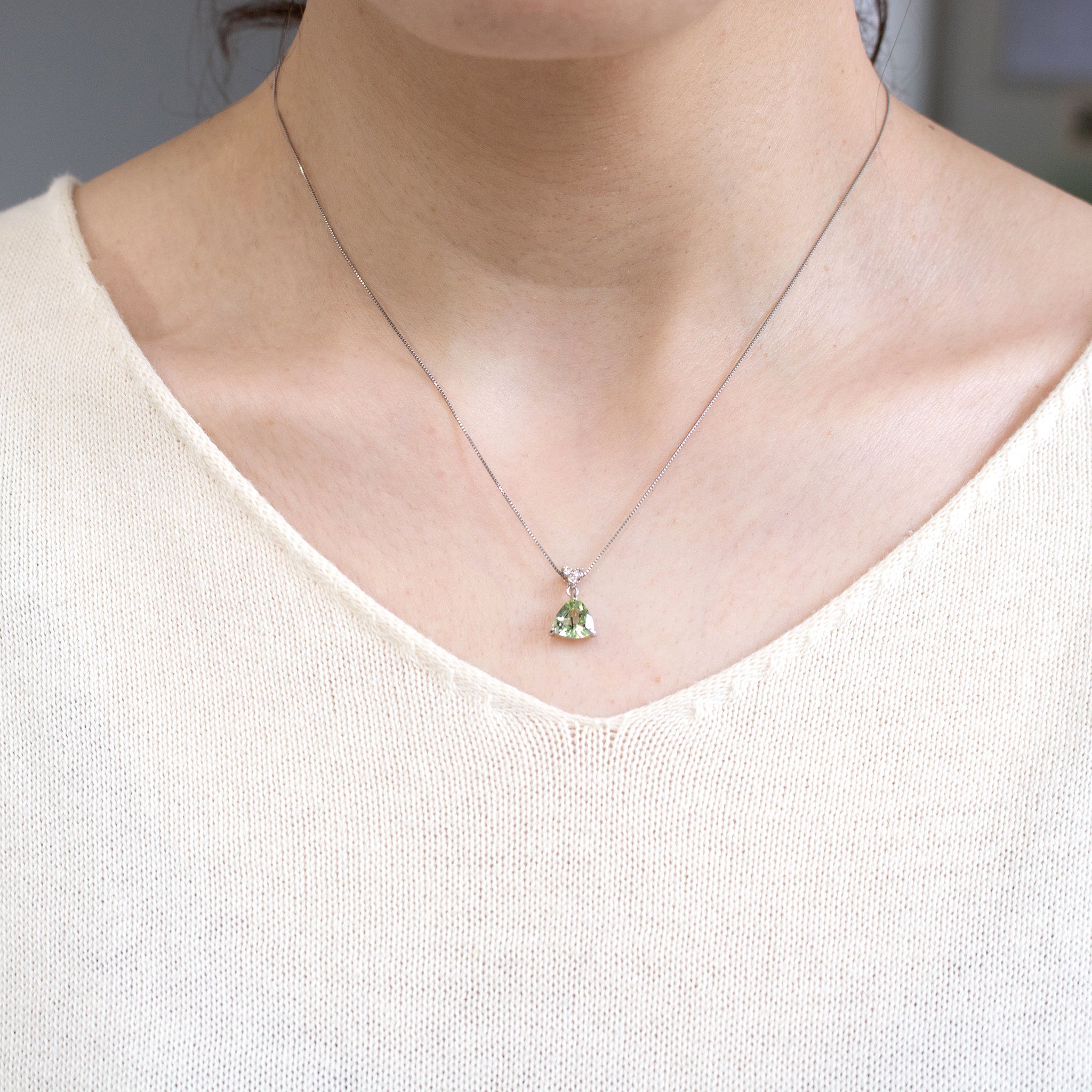 【限定1点】ルードヴィッヒアイトインペリドット/ダイヤモンド プラチナネックレス(8月誕生石/鑑別書付)《26T10109》