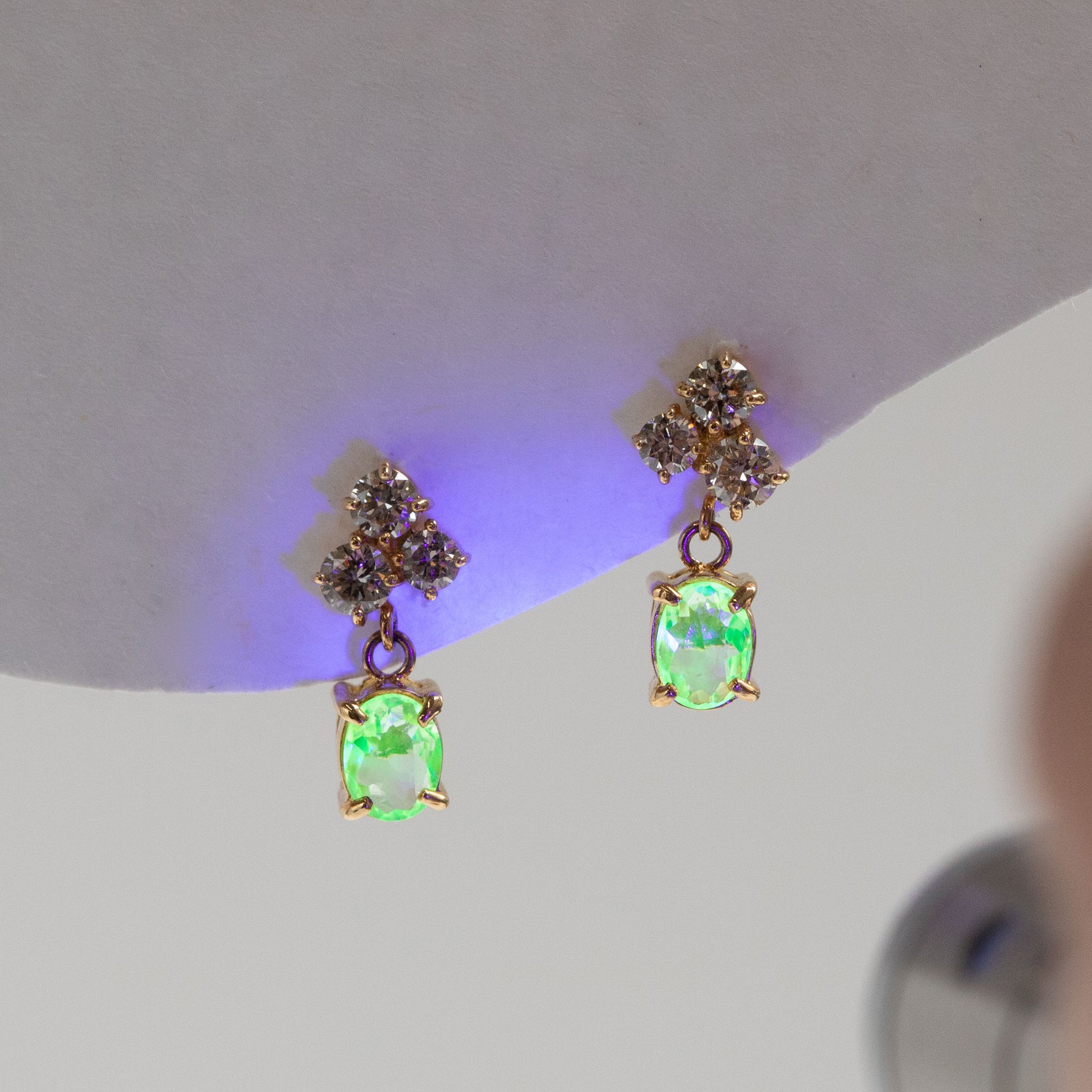 【限定1点】ハイアライトオパール/ダイヤモンド K18ピアス(10月誕生石)《26T10112》