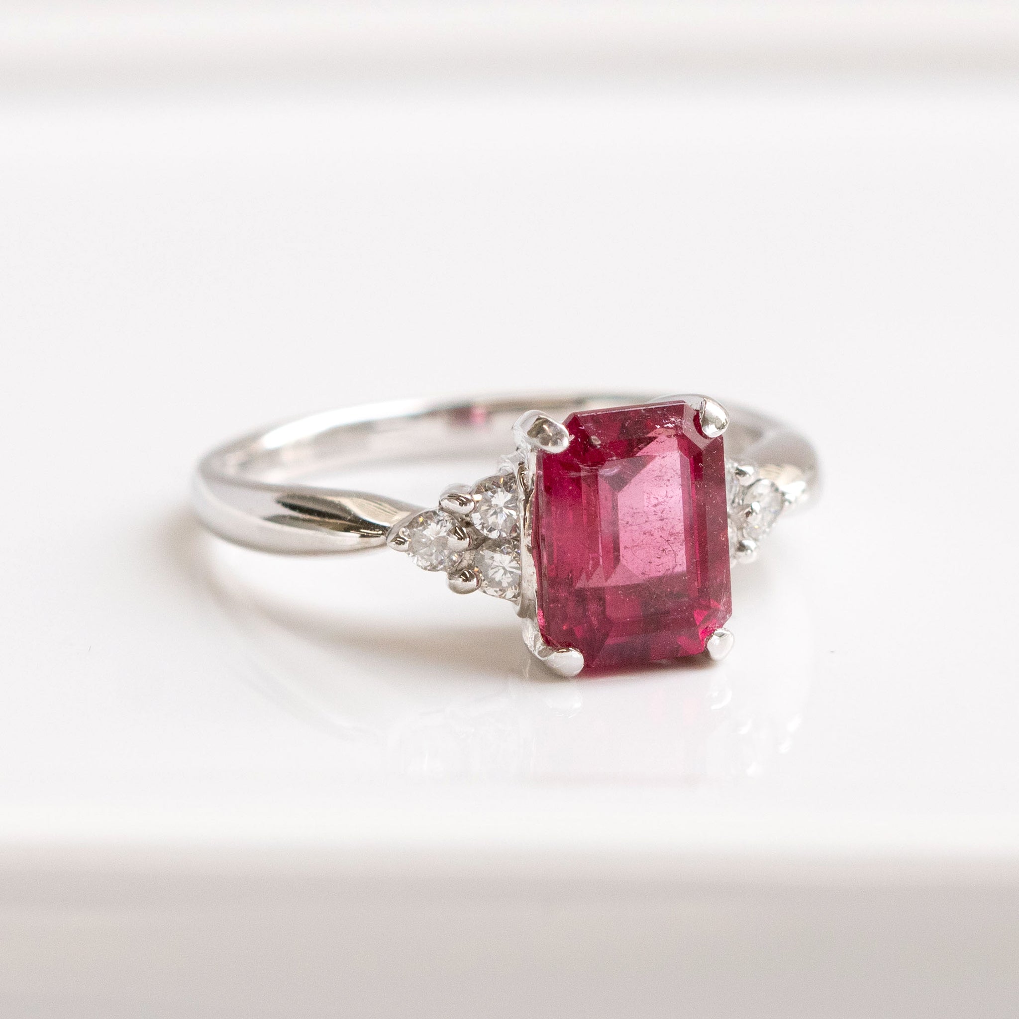 【限定1点】ルベライト/ダイヤモンド プラチナリング(1.79カラット/10月誕生石/鑑別書付)《26T10113》