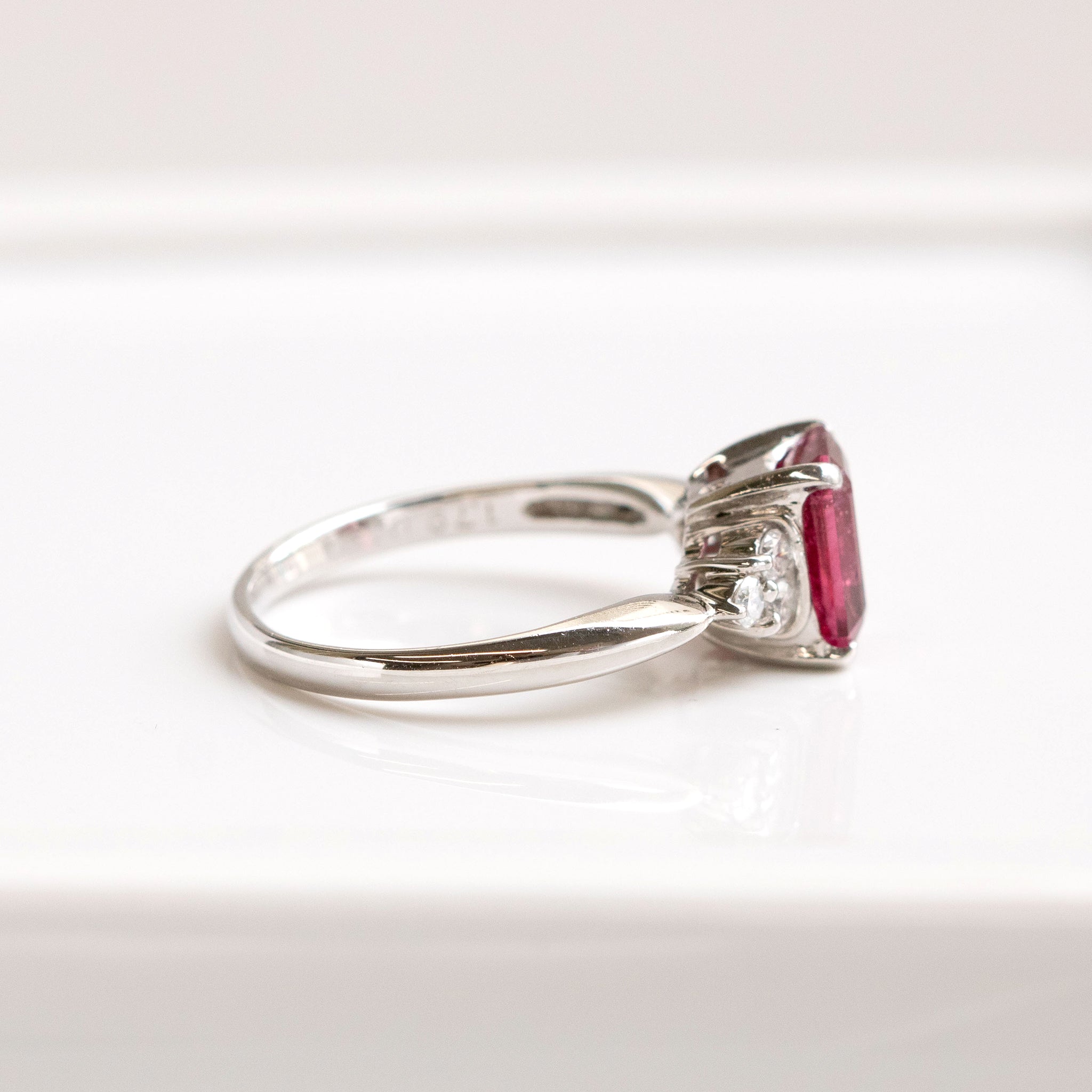 【限定1点】ルベライト/ダイヤモンド プラチナリング(1.79カラット/10月誕生石/鑑別書付)《26T10113》