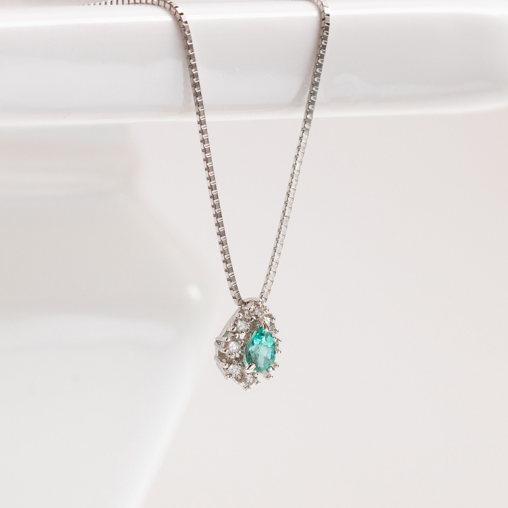 【限定1点】パライバトルマリン/ダイヤモンド プラチナネックレス(ノーヒート/非加熱/10月誕生石/鑑別書付)《26T10114》