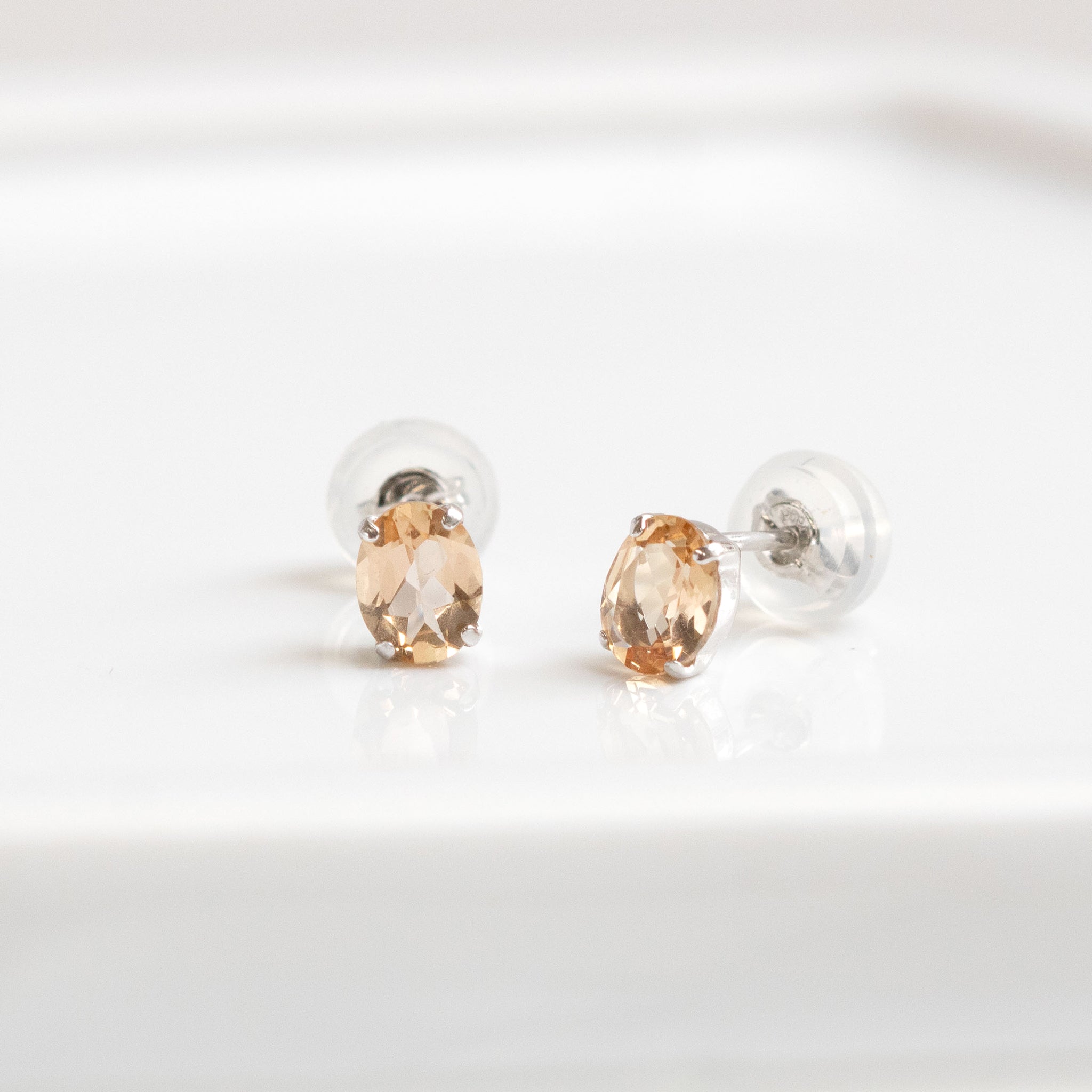 【限定1点】インペリアルトパーズ プラチナピアス(11月誕生石/鑑別書付)《26T10117》