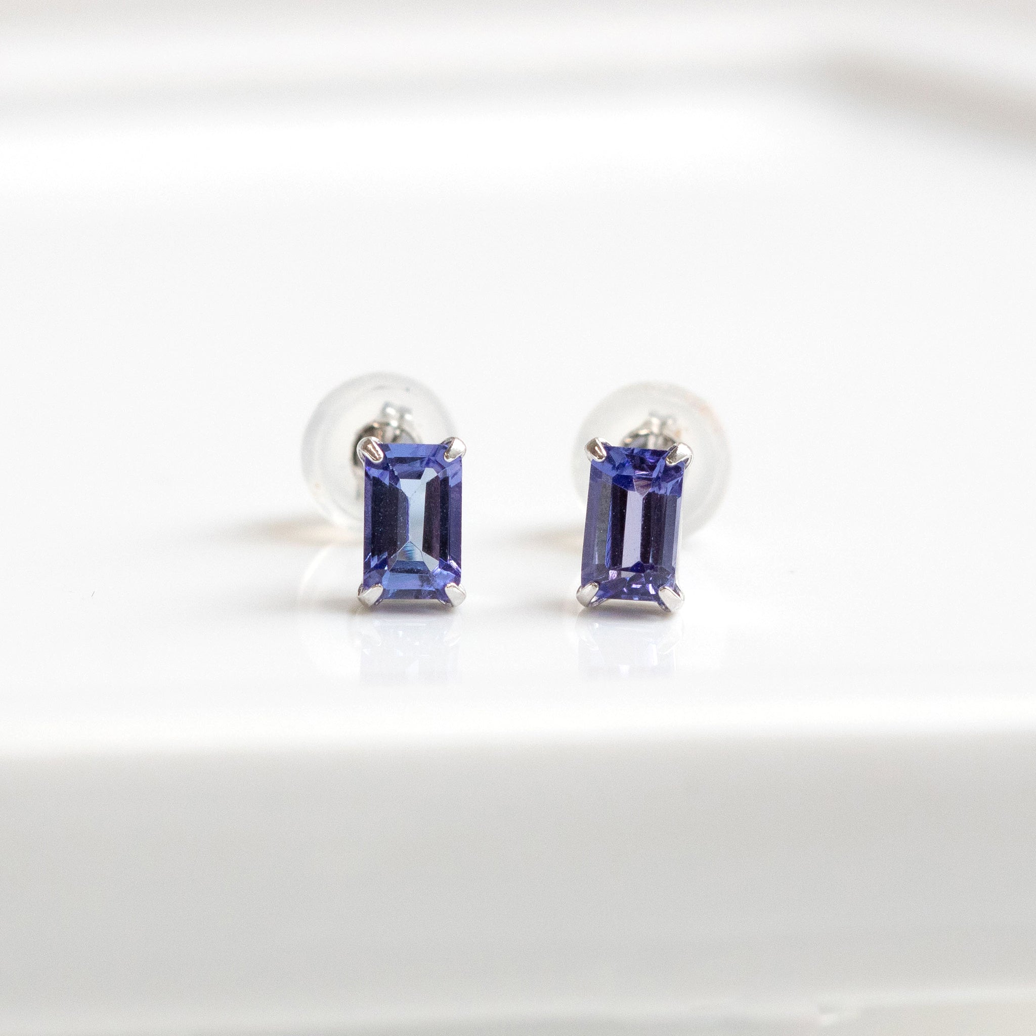 【限定1点】タンザナイト プラチナピアス(12月誕生石)《26T10118》