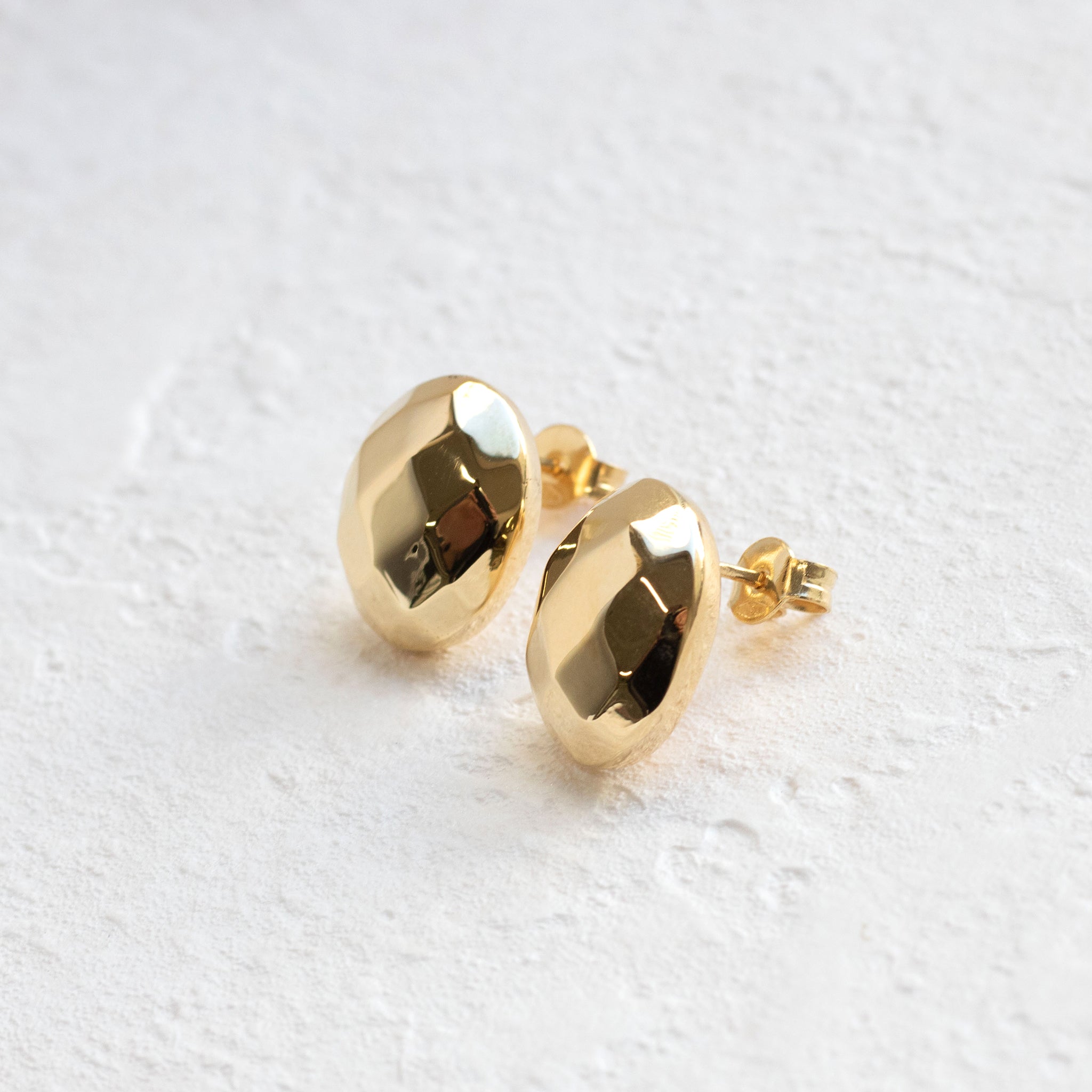 K18ピアス(イタリア製)《26T10128》