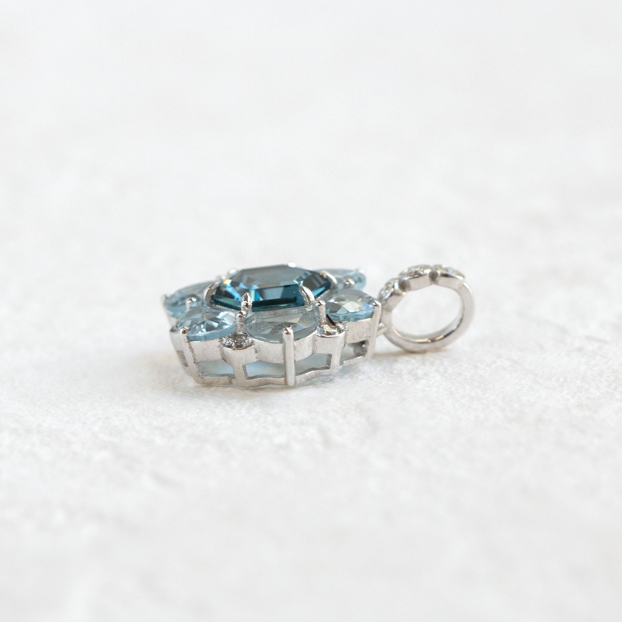 【限定1点】ブルートパーズ/アクアマリン K18ペンダントトップ《26T10143》
