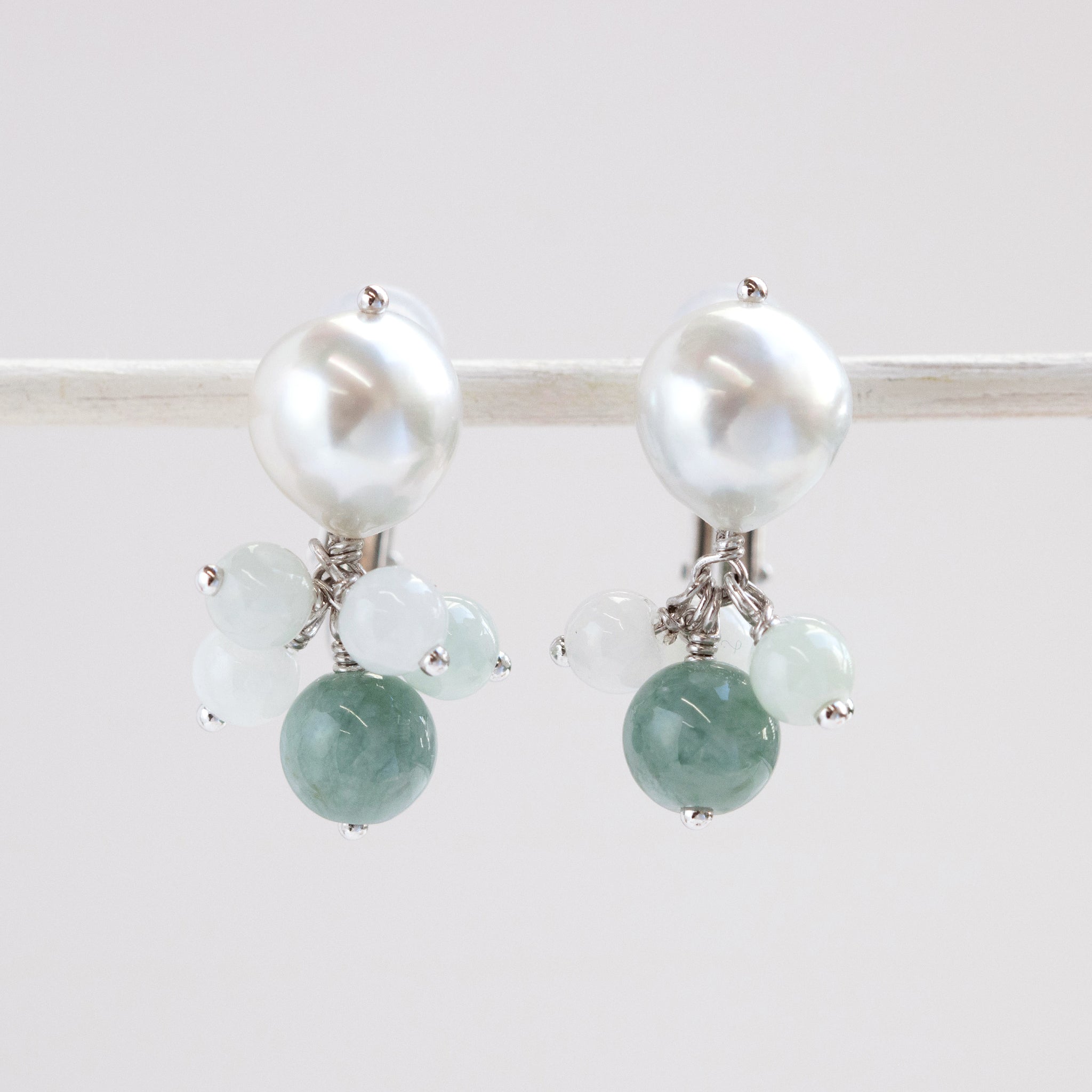 【限定10点】パール/ヒスイ シルバーイヤリング(アコヤ真珠/8mm/ナチュラルブルー系)《26T10158》