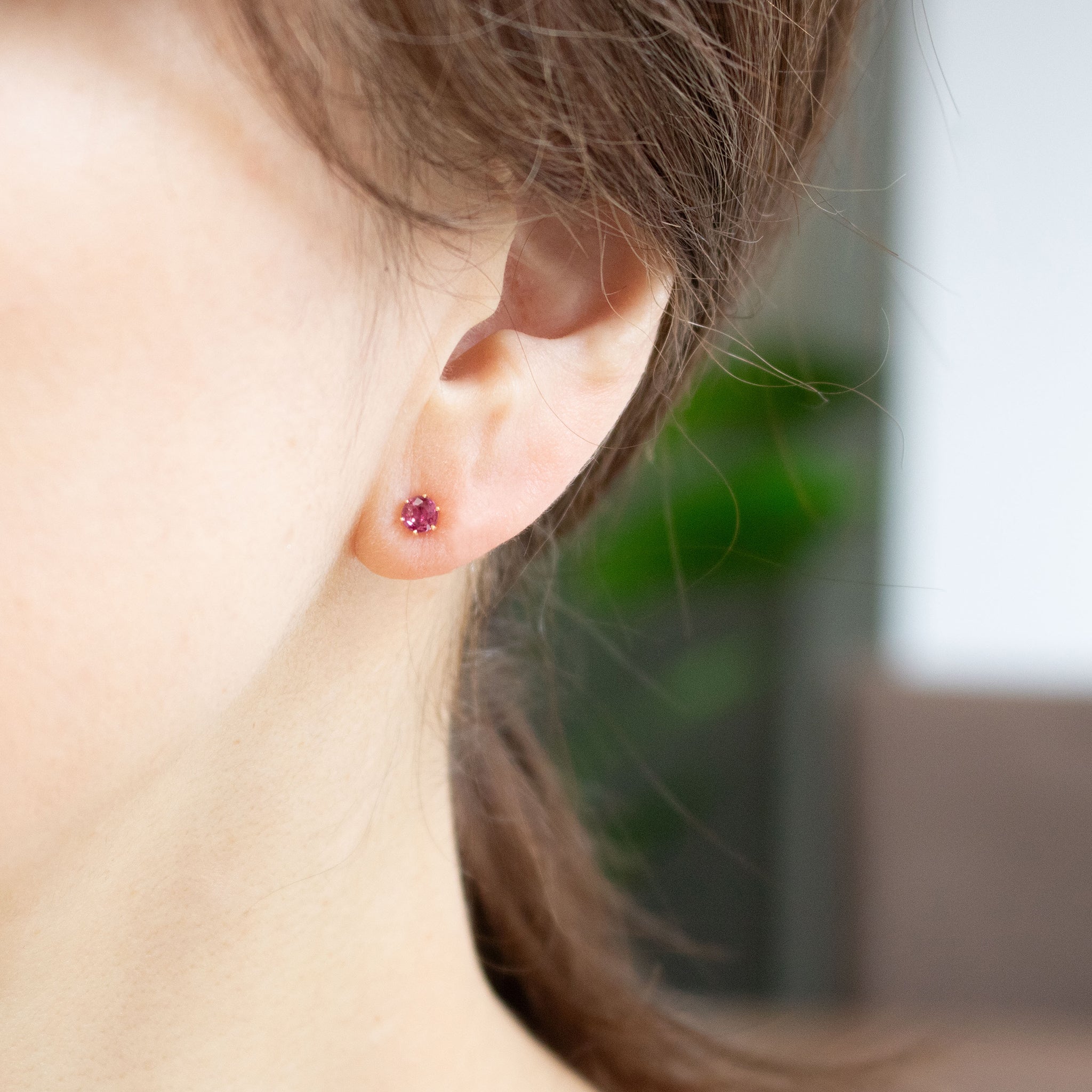 【限定1点】ルビー K18ピアス(計0.40カラット/7月誕生石)《26T10160》