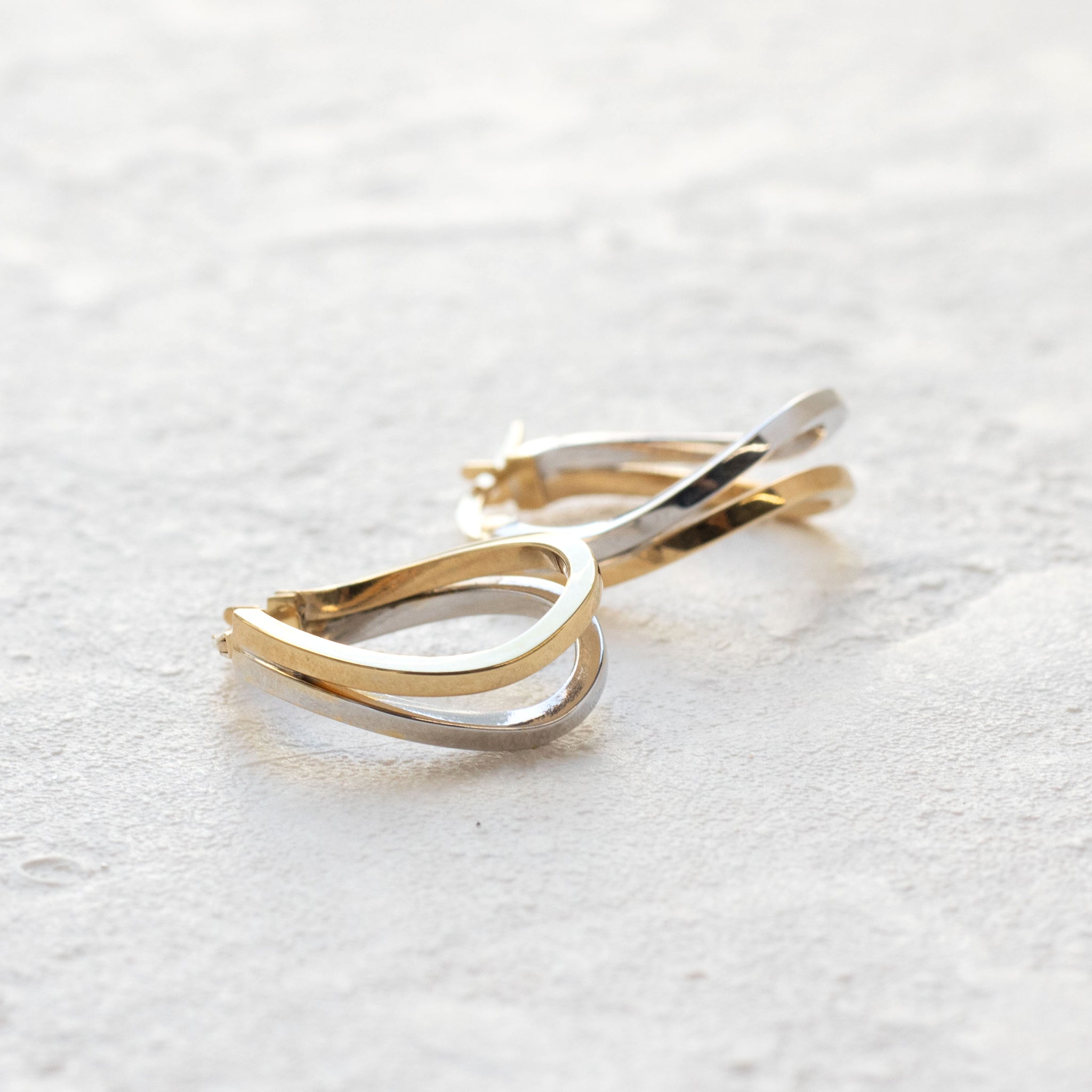 K18ピアス(コンビカラー/イタリア製)《26T10164》