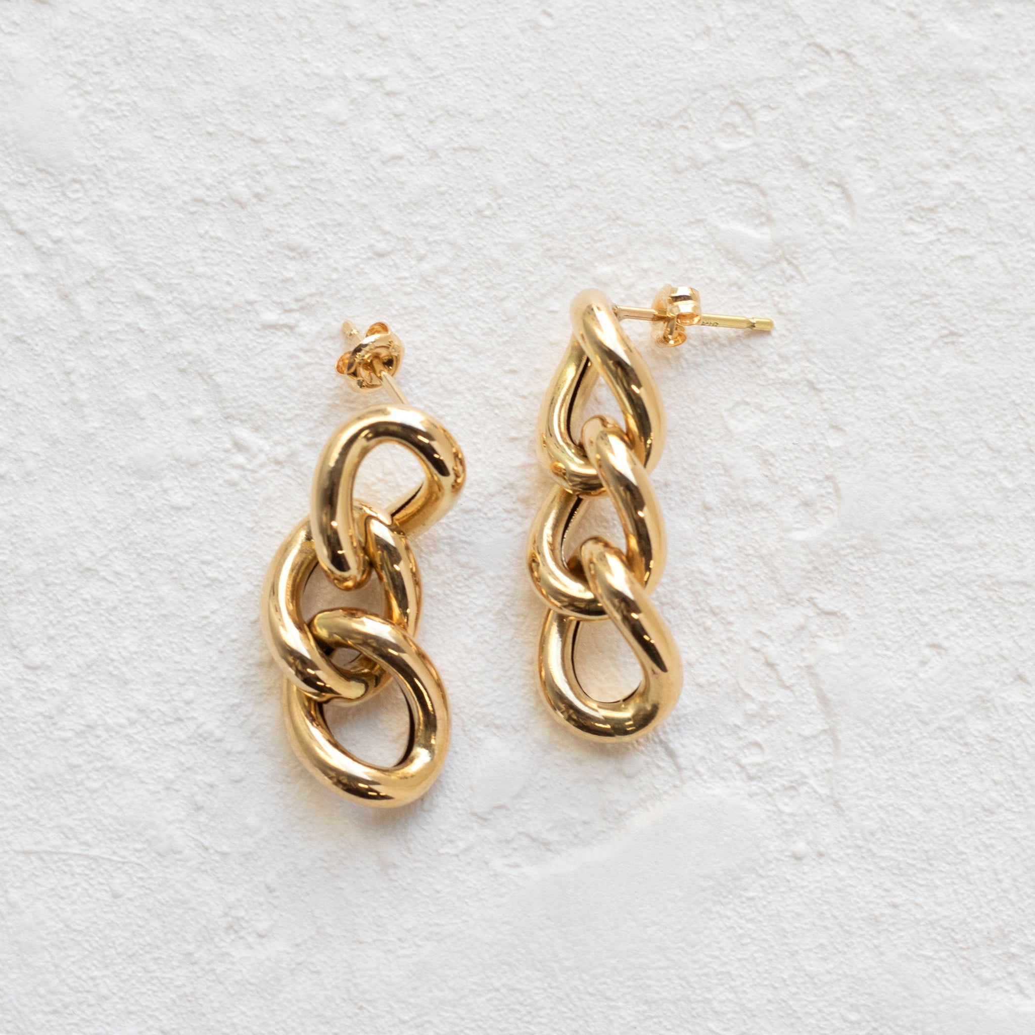 K18ピアス(イタリア製)《26T10167》