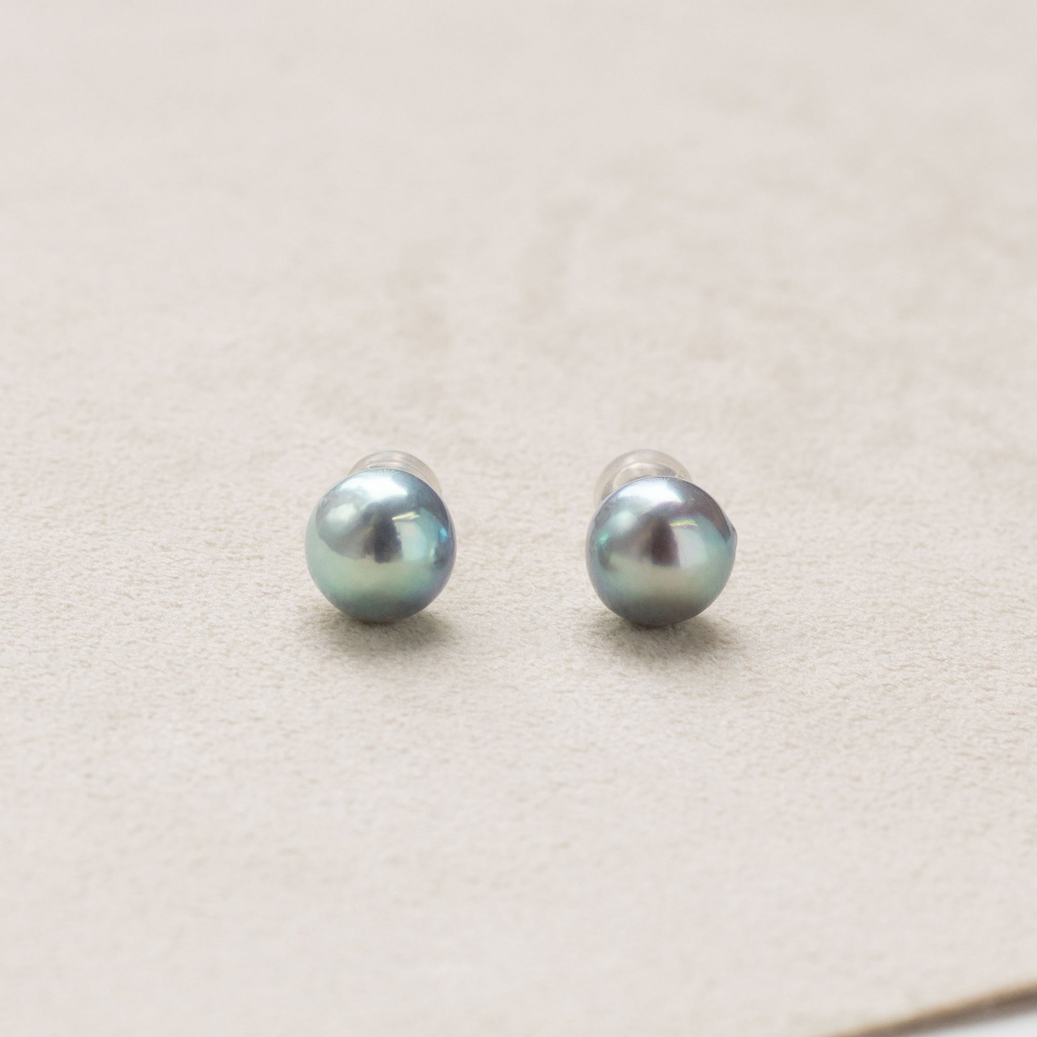 【限定2点】パール K14ピアス(アコヤ真珠/8mm/ナチュラルブルー系/6月誕生石)《26T10172》
