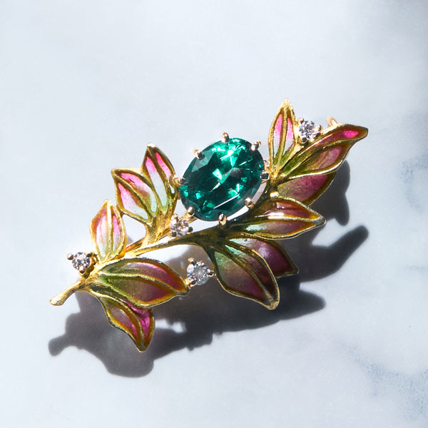 エメラルド/ダイヤモンド K18ブローチ（クレサンベール/50周年記念商品