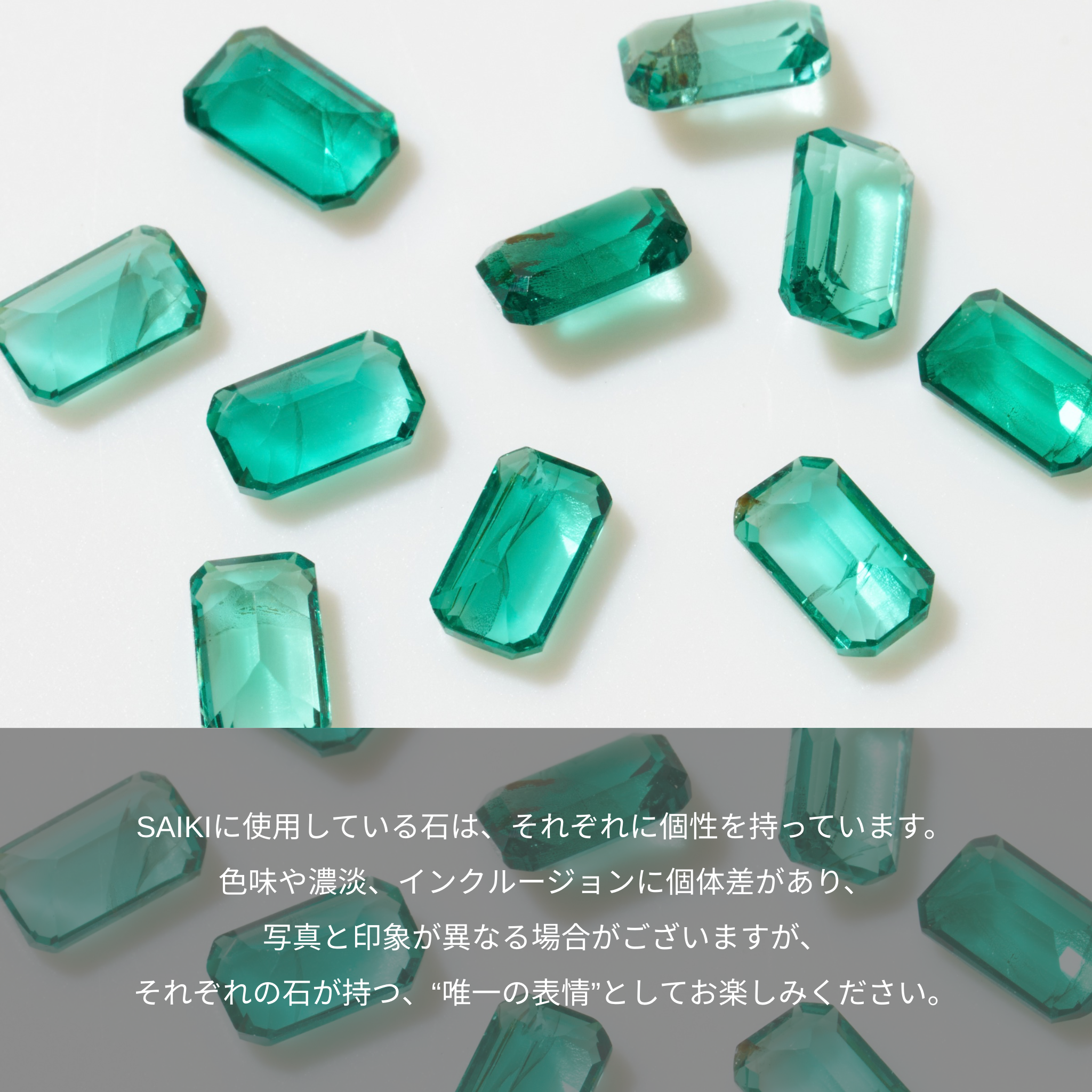 エメラルド/ホワイトトパーズ シルバーブローチ兼ペンダントトップ(いぶし銀仕上げ/LGE/English Garden/自然と建築物の調和モチーフ)《WBRGE002》