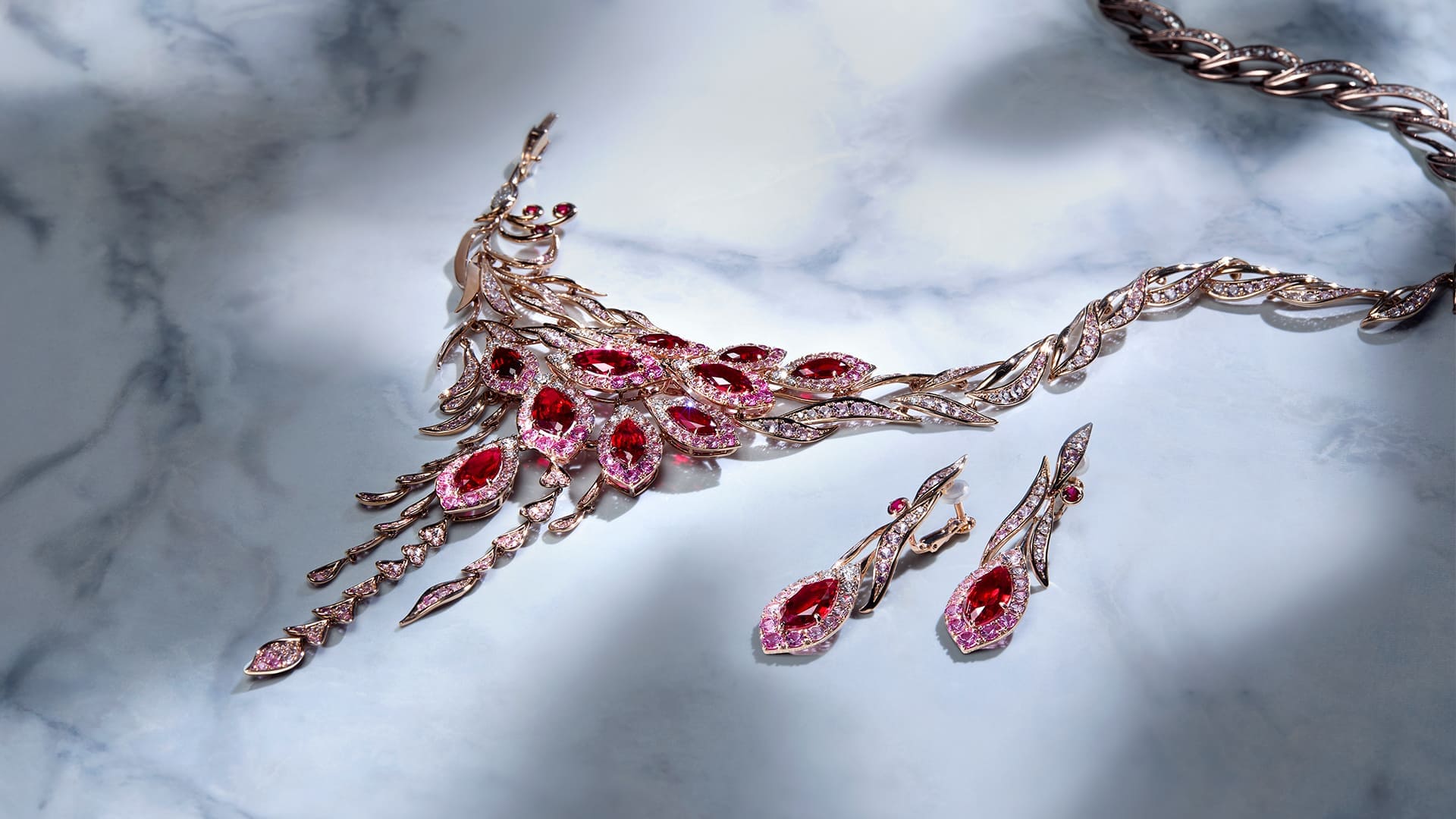 ルビー/ピンクサファイア/ダイヤモンド K18イヤリング（クレサンベール/LGD/50周年記念商品/朱雀の舞/7月誕生石）《CESR0021》