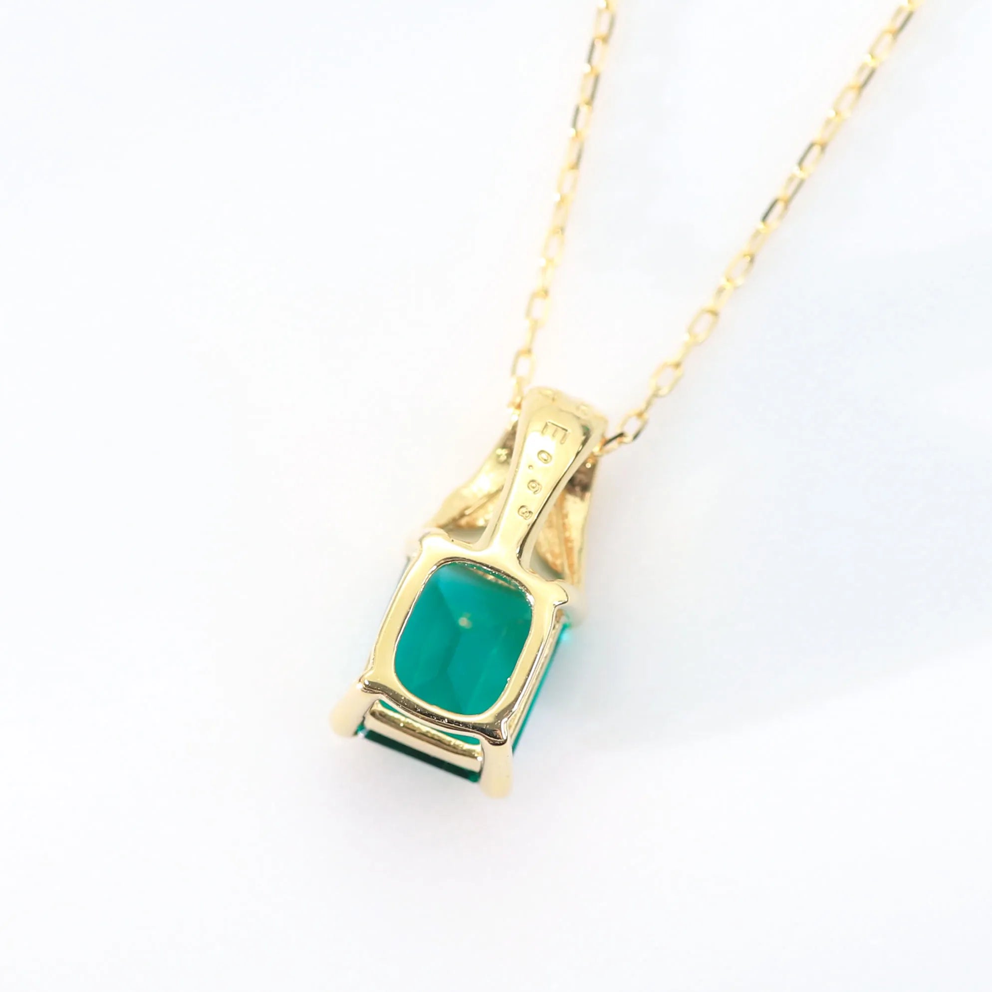 K18 エメラルド ネックレス エメラルド K18ネックレス(クレサンベール/エメラルドカット/5月
