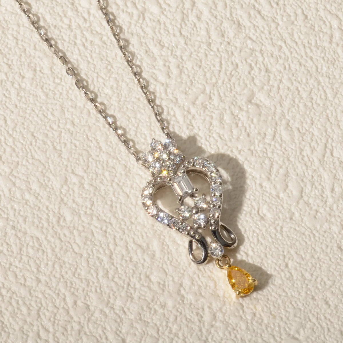 【限定1点】イエローダイヤモンド/ダイヤモンド プラチナ/K18ネックレス(FVOY/0.12ct/グレーディングレポート付/4月誕生石)《JPDD2109》