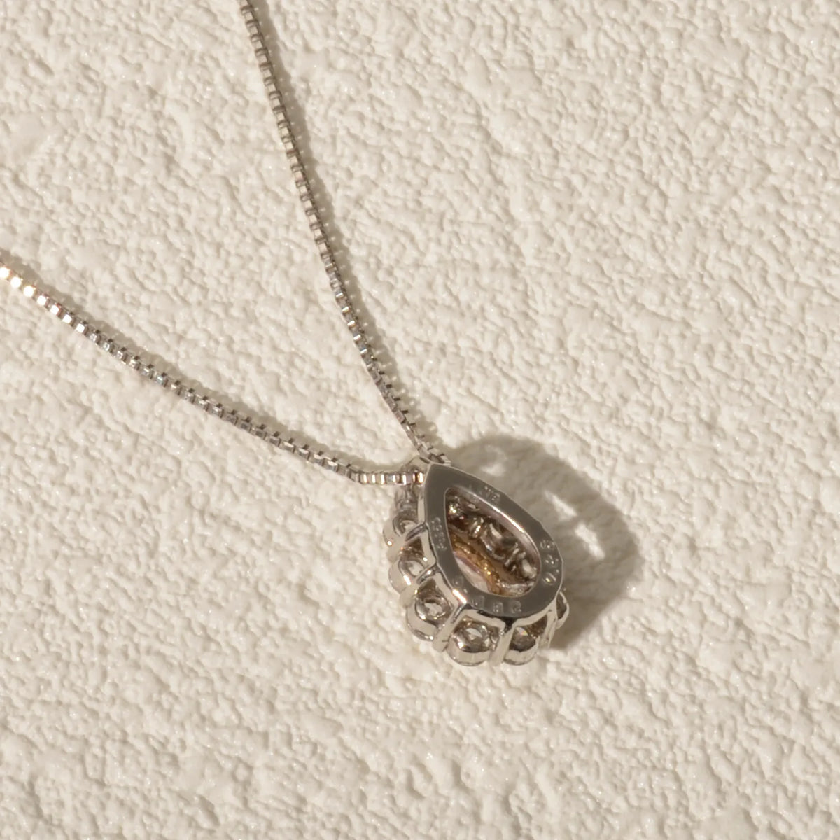 【限定1点】パープルダイヤモンド/ダイヤモンド プラチナ/K18ネックレス(FPP/0.082ct/グレーディングレポート付/4月誕生石)《JPDD2115》