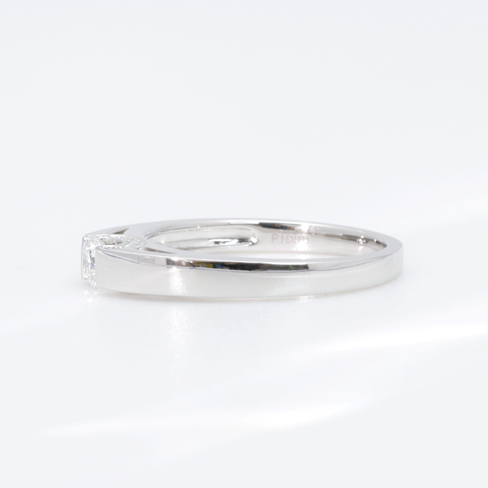 ダイヤモンド PTリング(0.2カラット/Dカラー/VS1/3EX(H&C)/一粒/タンク/4月誕生石/グレーディングレポート付き)