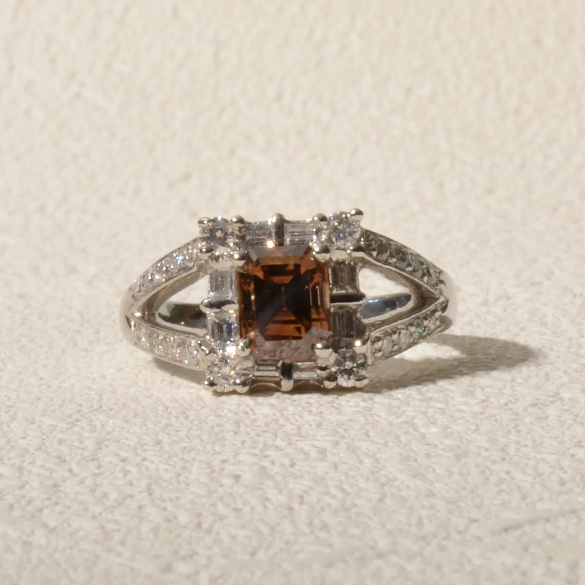 【限定1点】ブラウンダイヤモンド プラチナリング(1.402ct/グレーディングレポート付/4月誕生石)《JRGD2104》