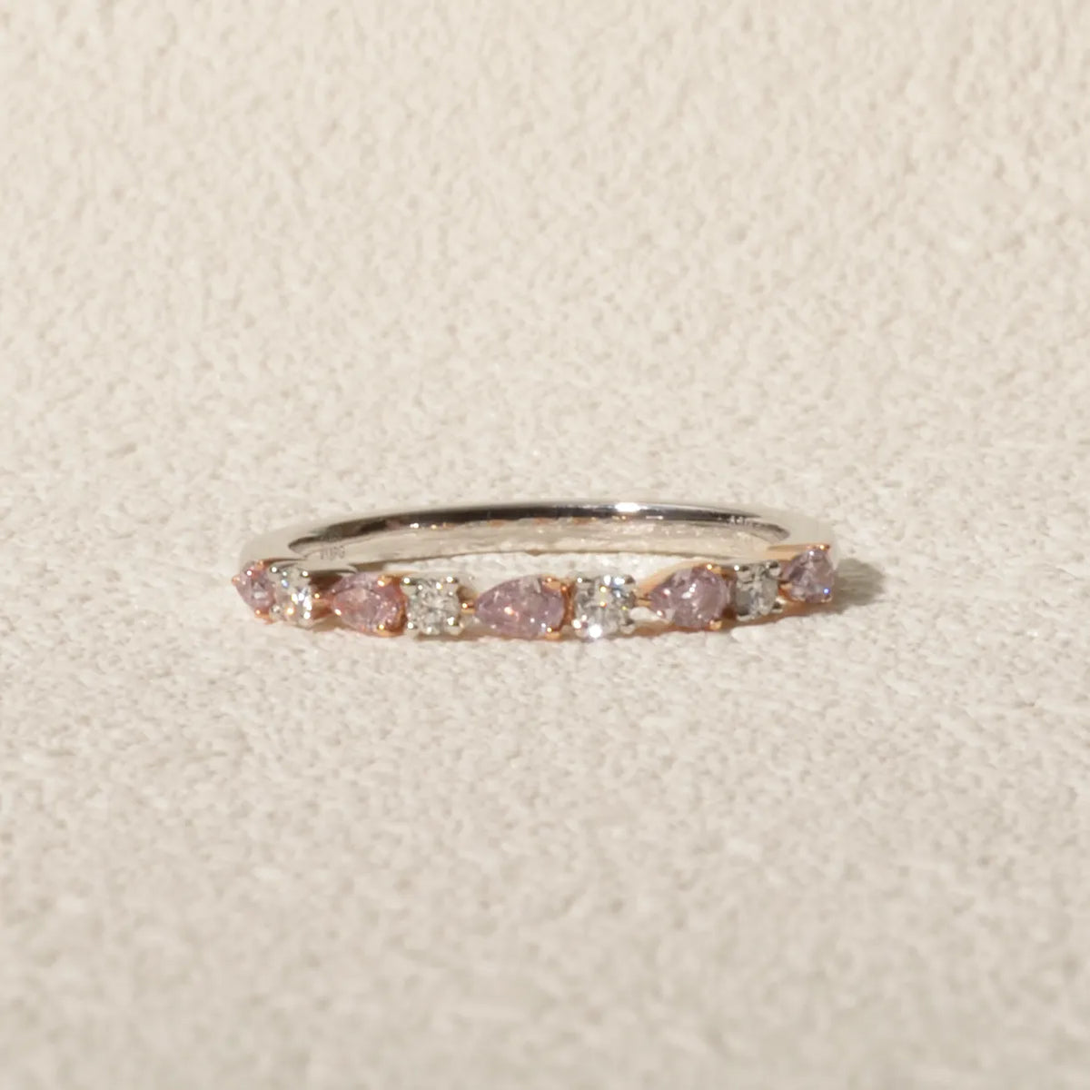 【限定1点】ピンクダイヤモンド/ダイヤモンド プラチナ/K18リング(FPP/計0.248ct/グレーディングレポート付/4月誕生石)《JRGD2119》