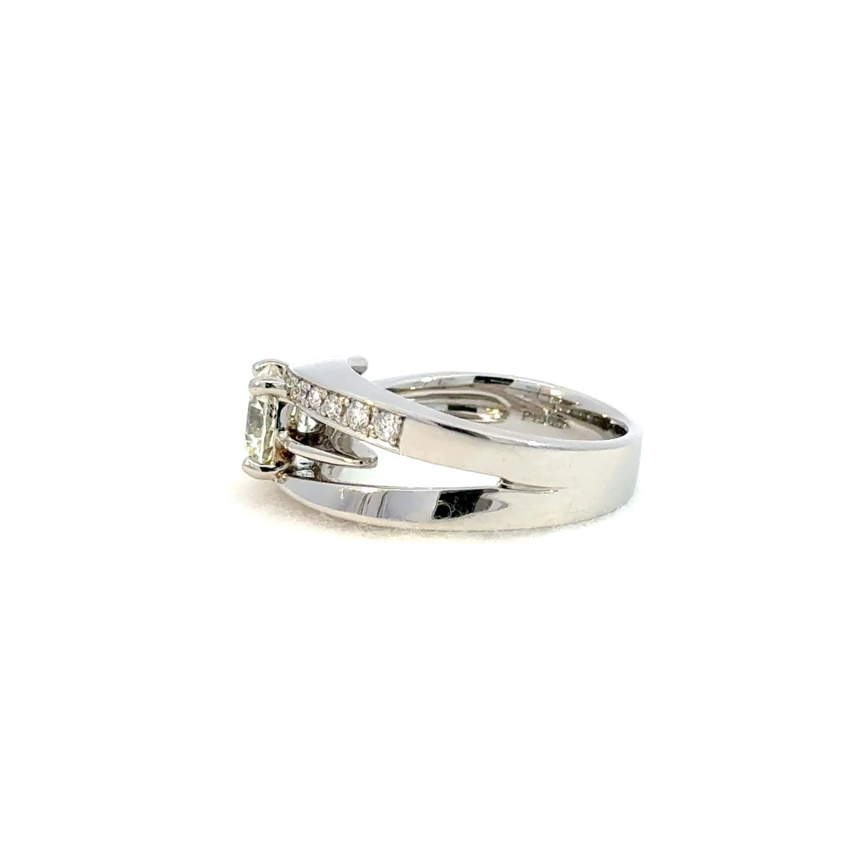 【限定1点】ダイヤモンド プラチナリング(1.217ct/L/SI2/EX/グレーディングレポート付/4月誕生石)《JRGD2124》