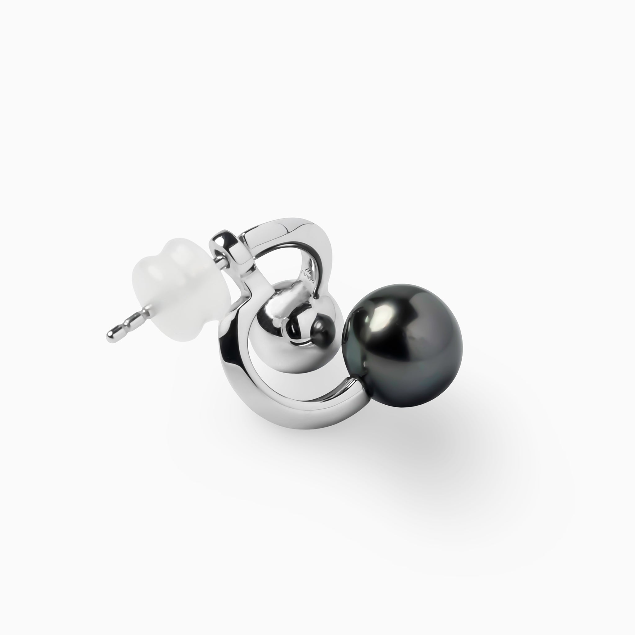パール シルバーピアス(黒蝶真珠/8mm/6月誕生石)《M0010085》