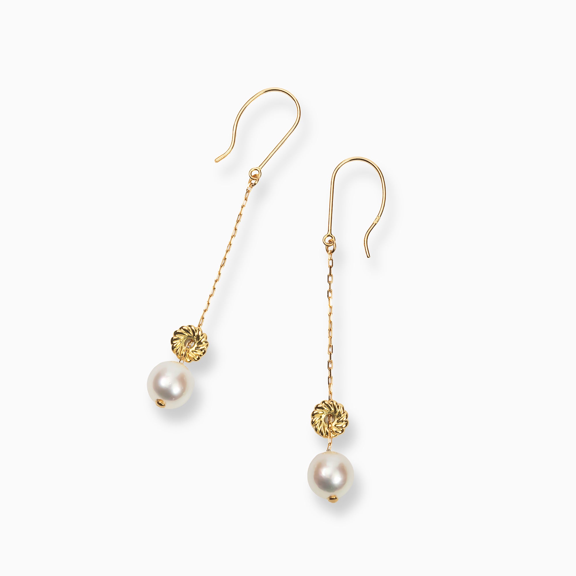 パール K18ピアス(アコヤ真珠/6.5mm/6月誕生石)〈M0110005〉