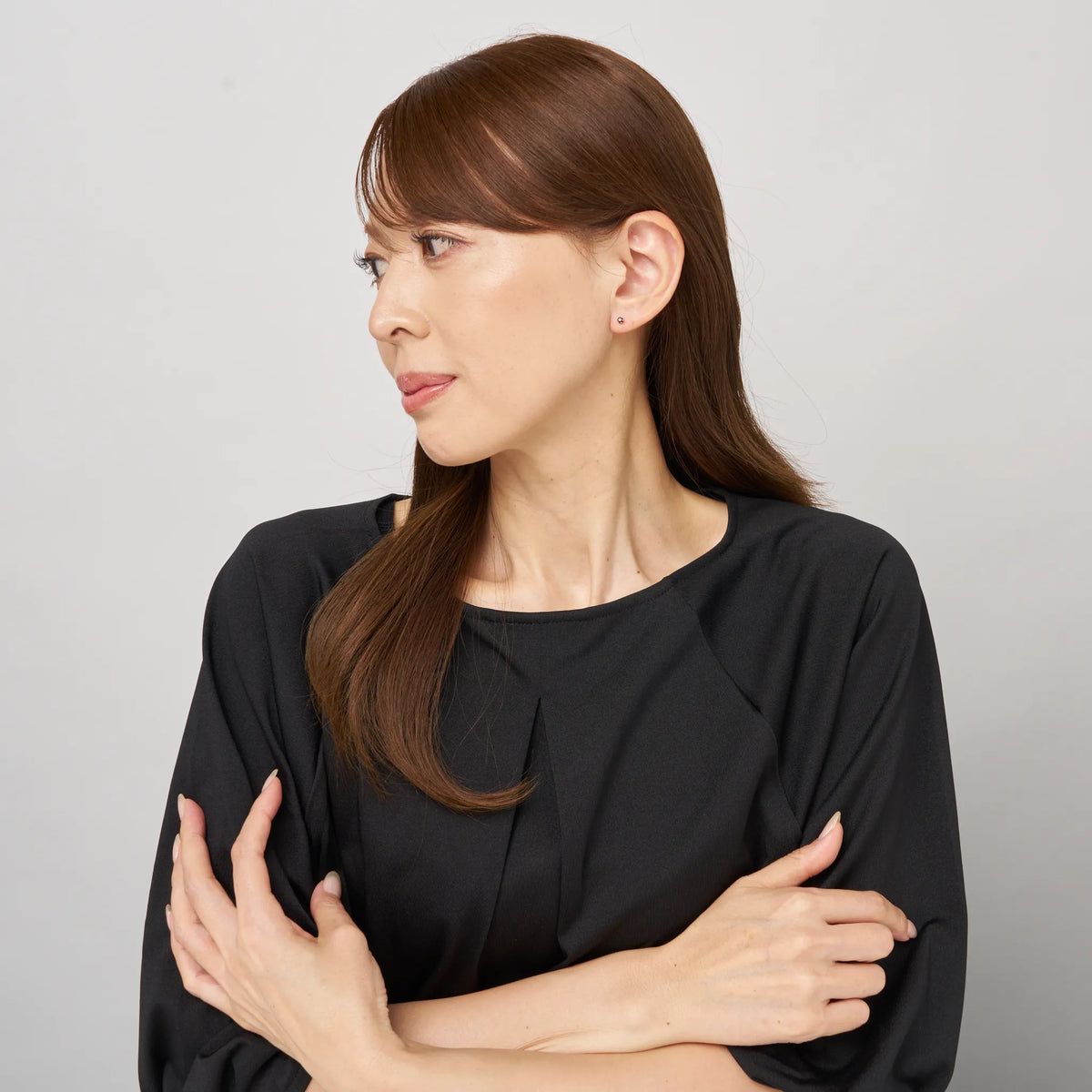 ブラックオパール K10セラミックピアス(クレサンベール/6本爪/Birthday/10月誕生石)《WEPB2950》