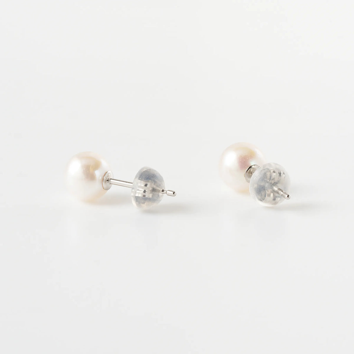 パール プラチナピアス(アコヤ真珠/6.0mm～6.5mm/スタッド/6月誕生石)《WEPQ3100》
